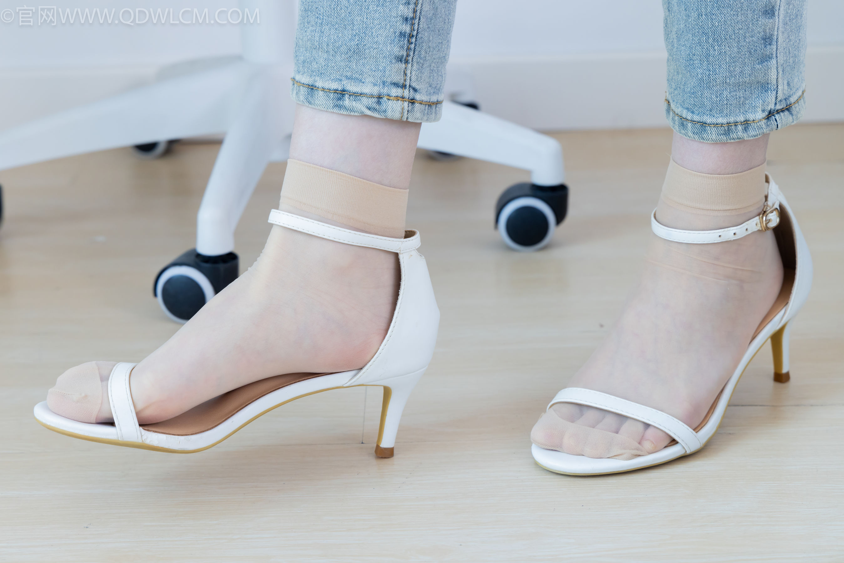 物恋传媒 No.2280 小影 - 高跟凉鞋、短肉丝/(159P)