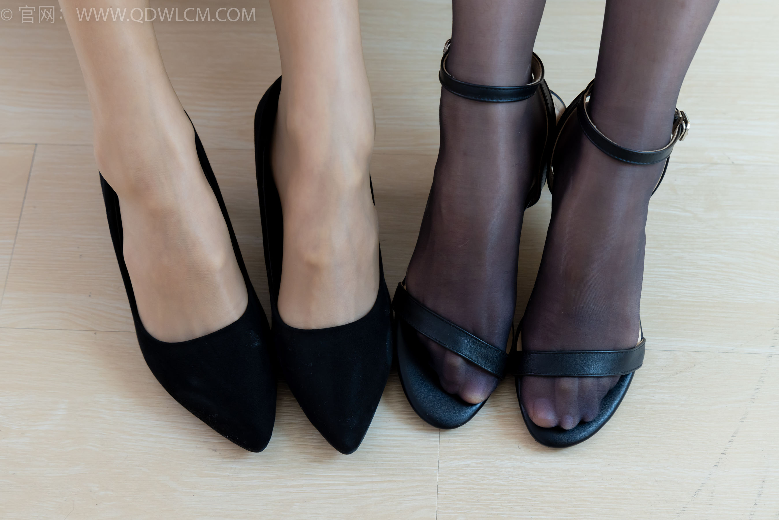 物恋传媒 No.2285 茯苓&欢欢 - 高跟鞋、高跟凉鞋、油亮薄肉丝/(168P)