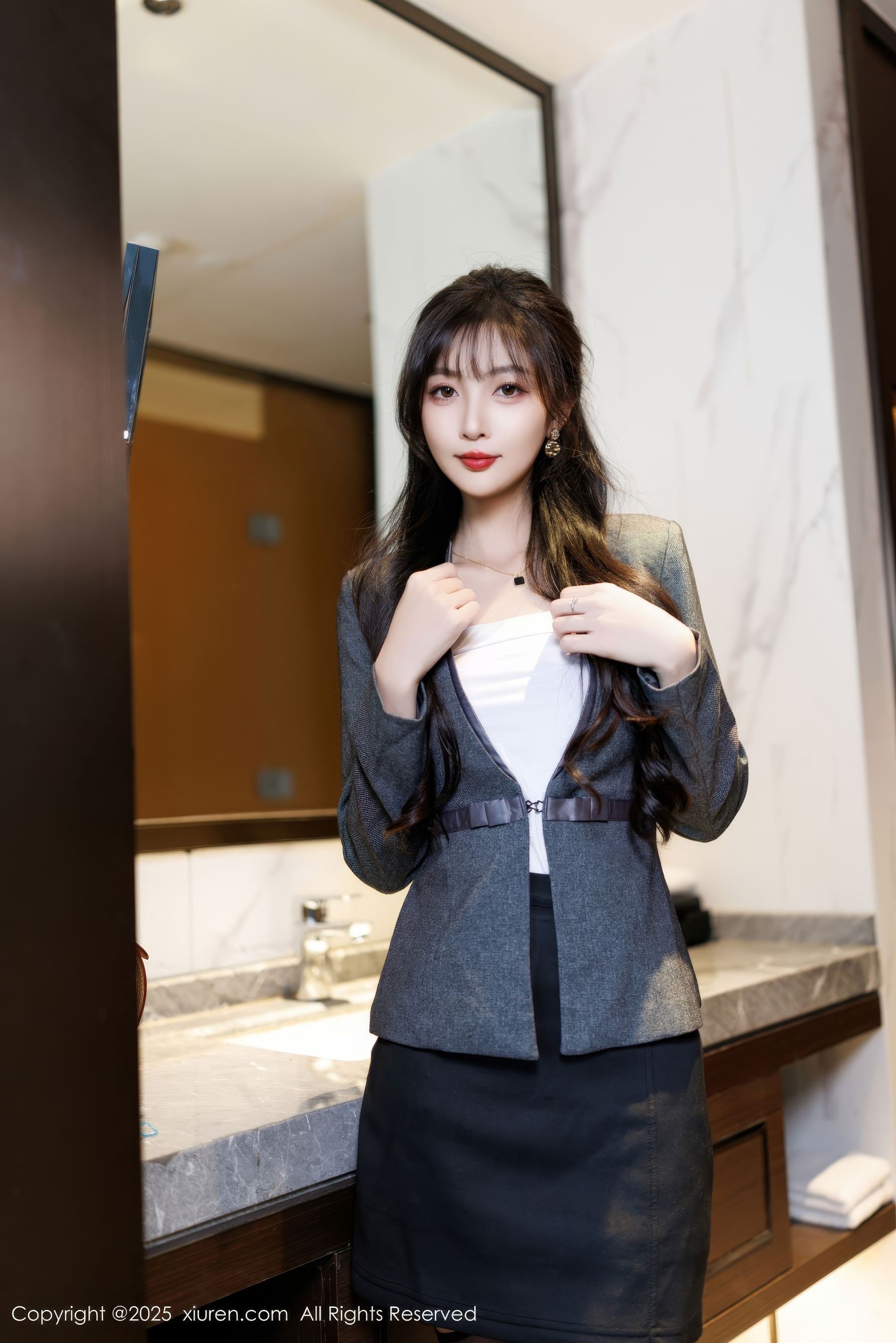 [秀人XiuRen] 2025.03.03 No.9957 樱桃小阑子/(85P)