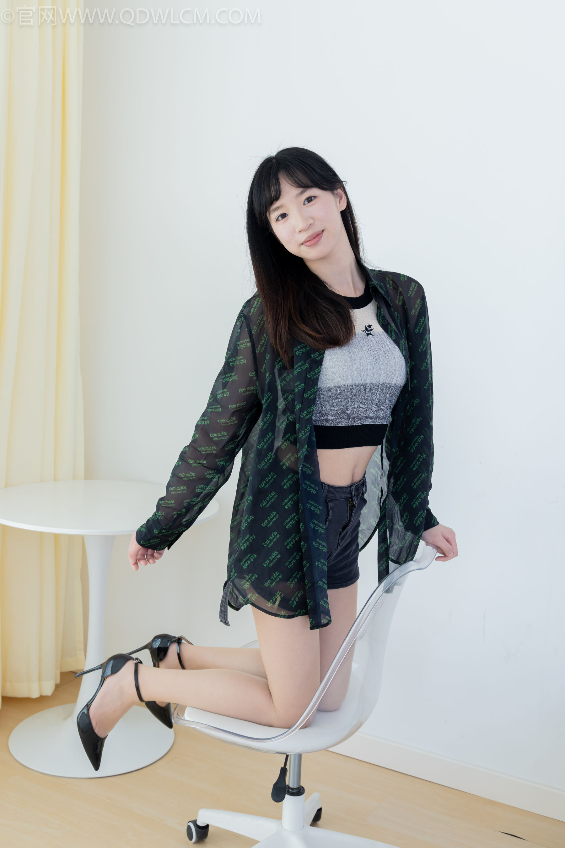 物恋传媒 No.2282 小左 - 高跟鞋、薄肉丝/(150P)