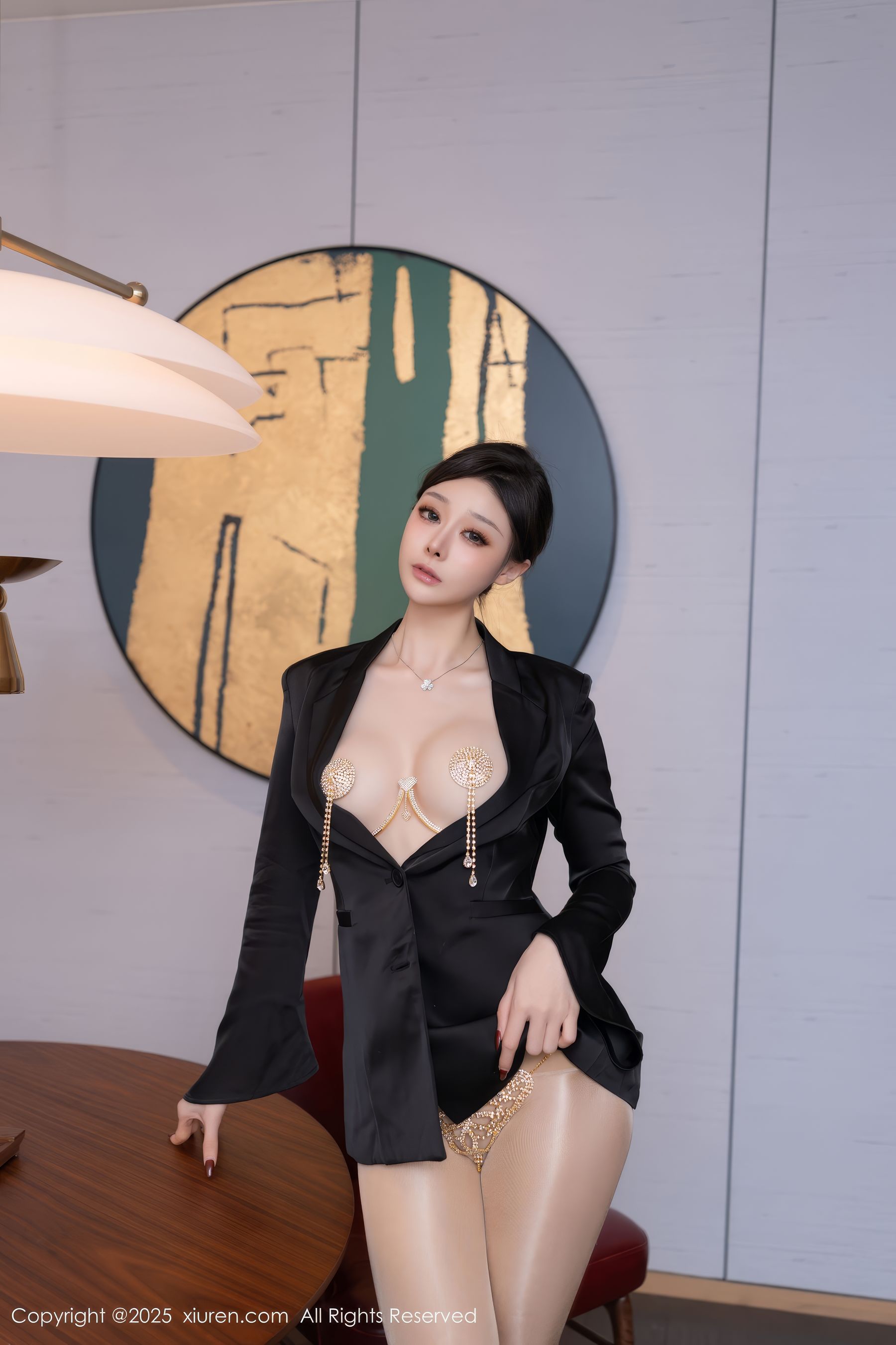 [秀人XiuRen] 2025.02.28 No.9951 小逗逗/(80P)