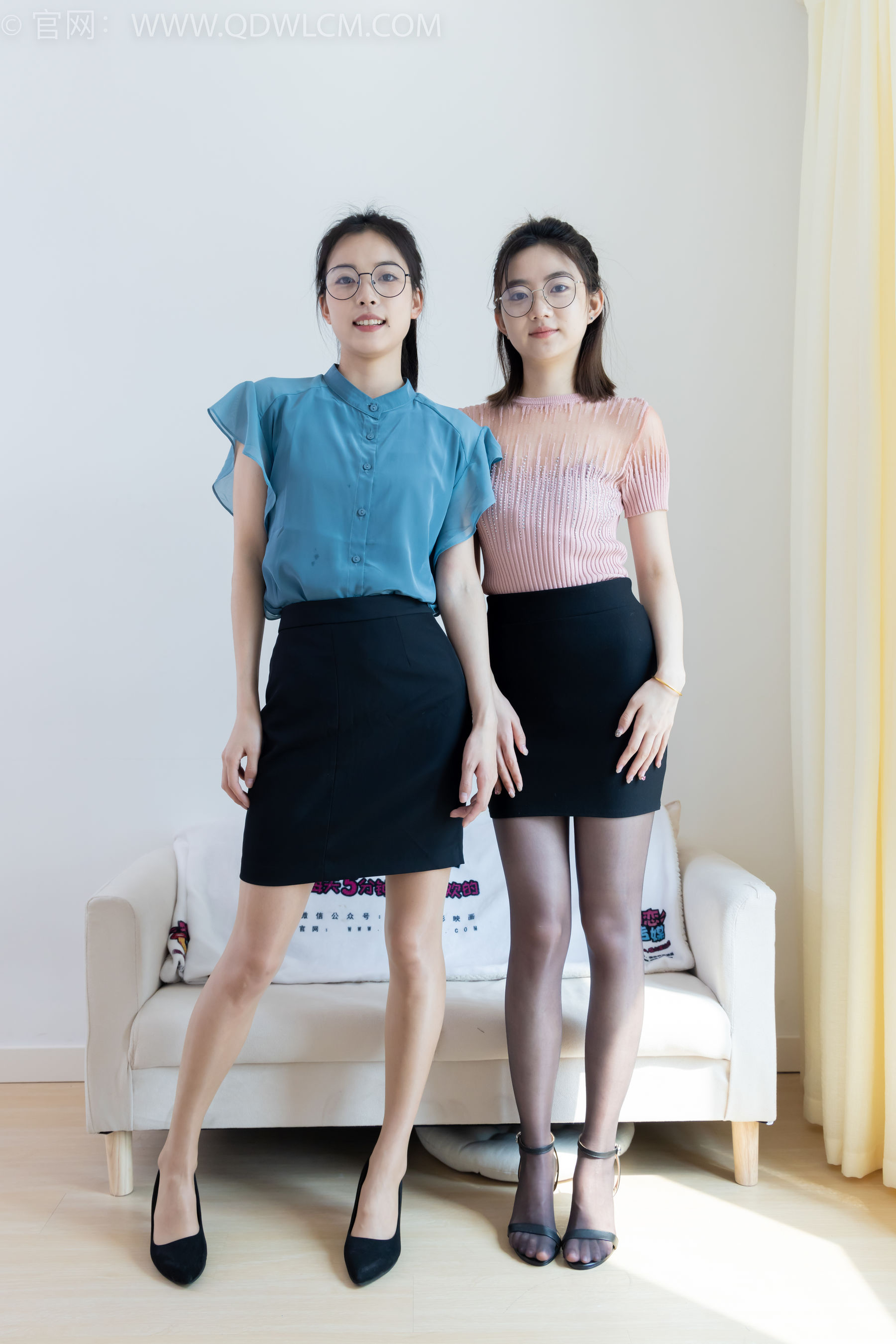 物恋传媒 No.2285 茯苓&欢欢 - 高跟鞋、高跟凉鞋、油亮薄肉丝/(168P)