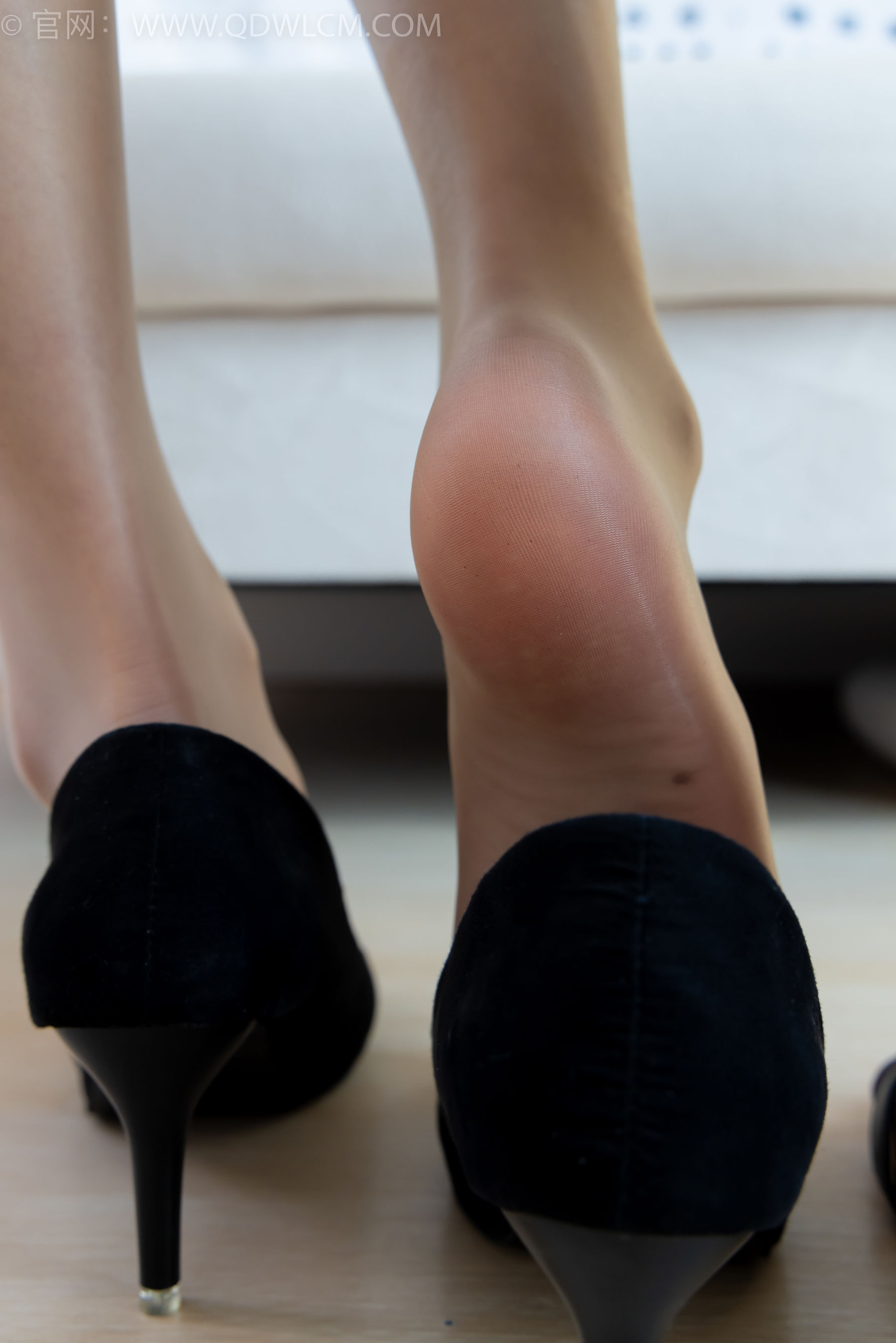 物恋传媒 No.2285 茯苓&欢欢 - 高跟鞋、高跟凉鞋、油亮薄肉丝/(168P)