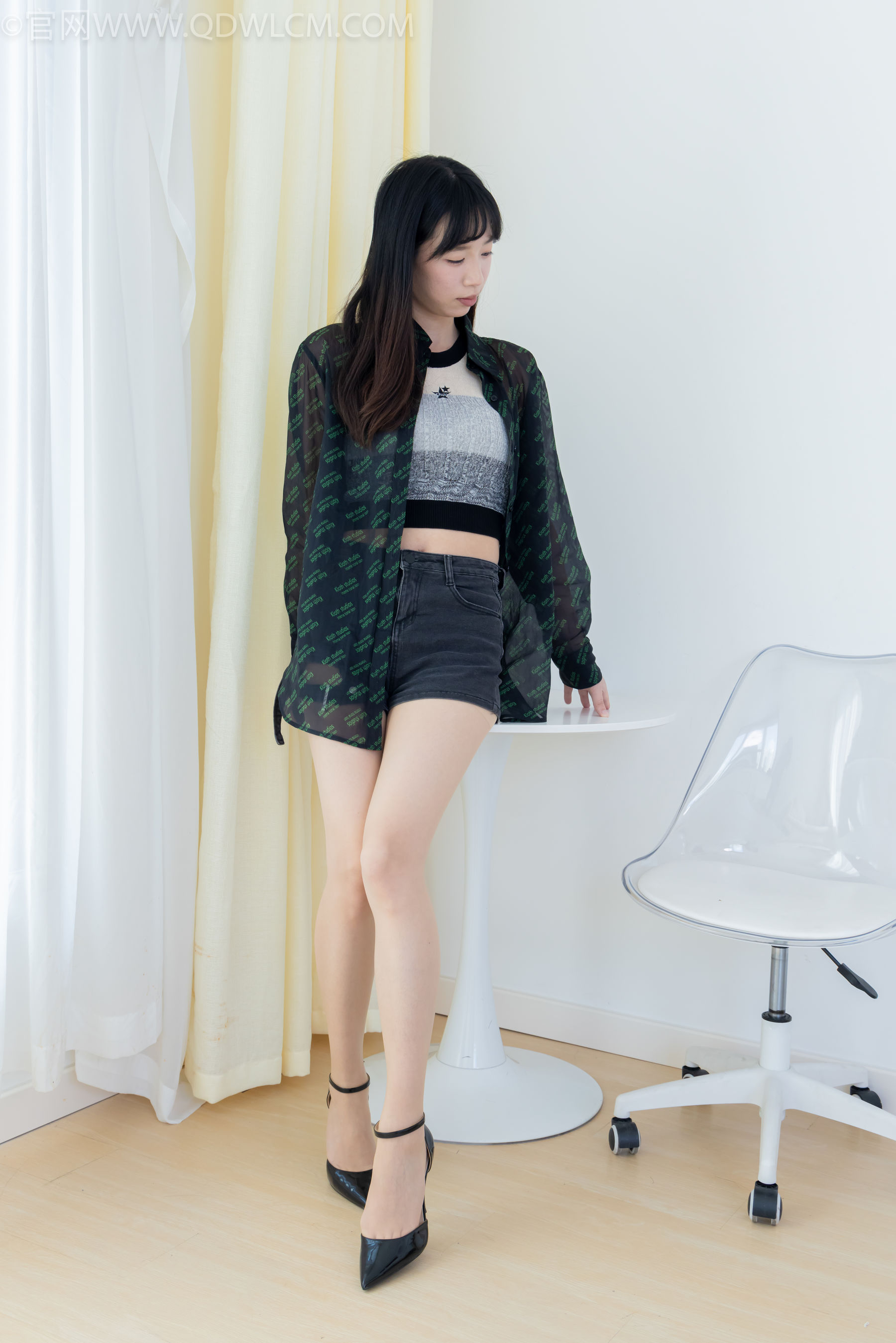 物恋传媒 No.2282 小左 - 高跟鞋、薄肉丝/(150P)