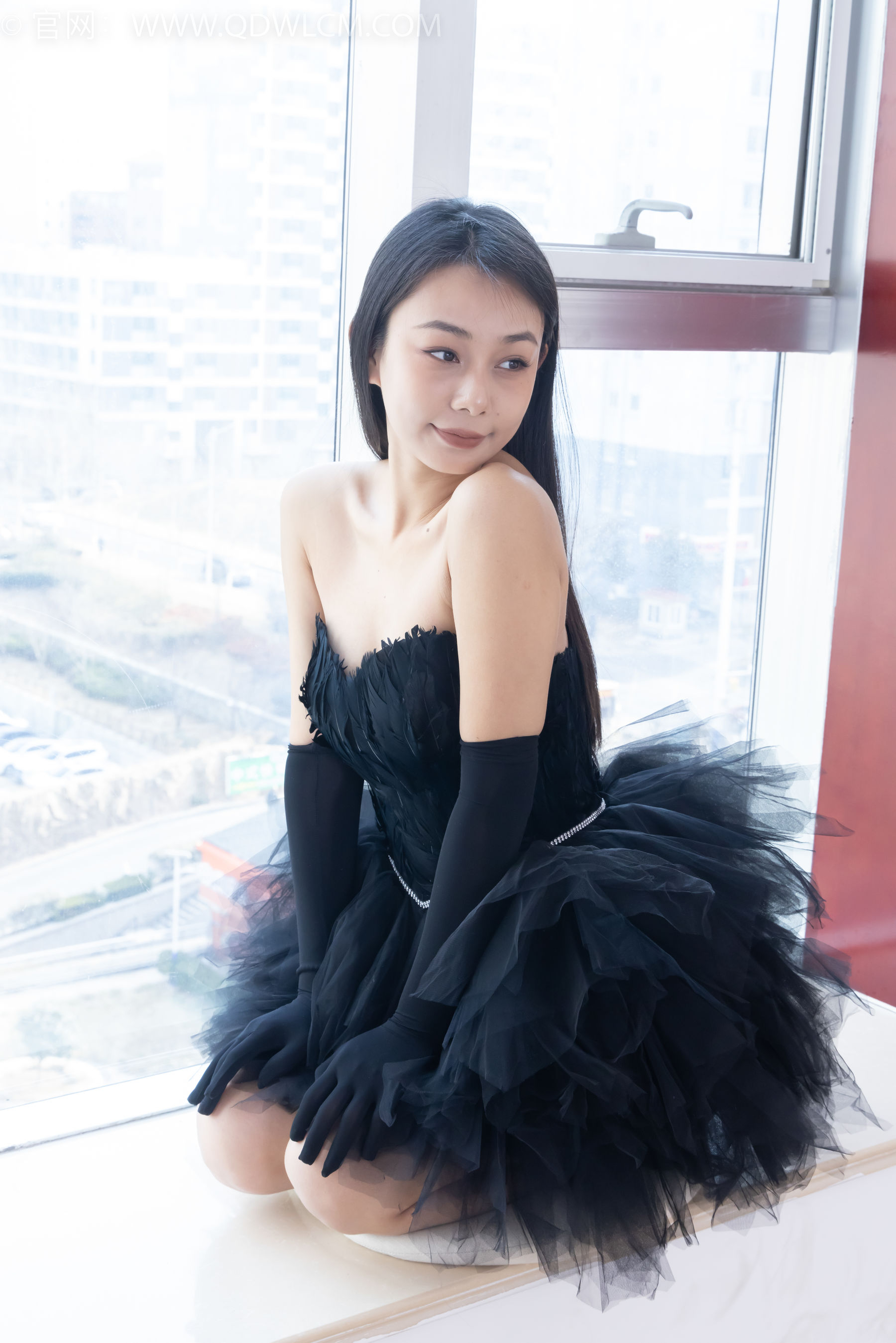 物恋传媒 No.2287 岚岚 - 高跟鞋、黑色网袜、裸足/(220P)