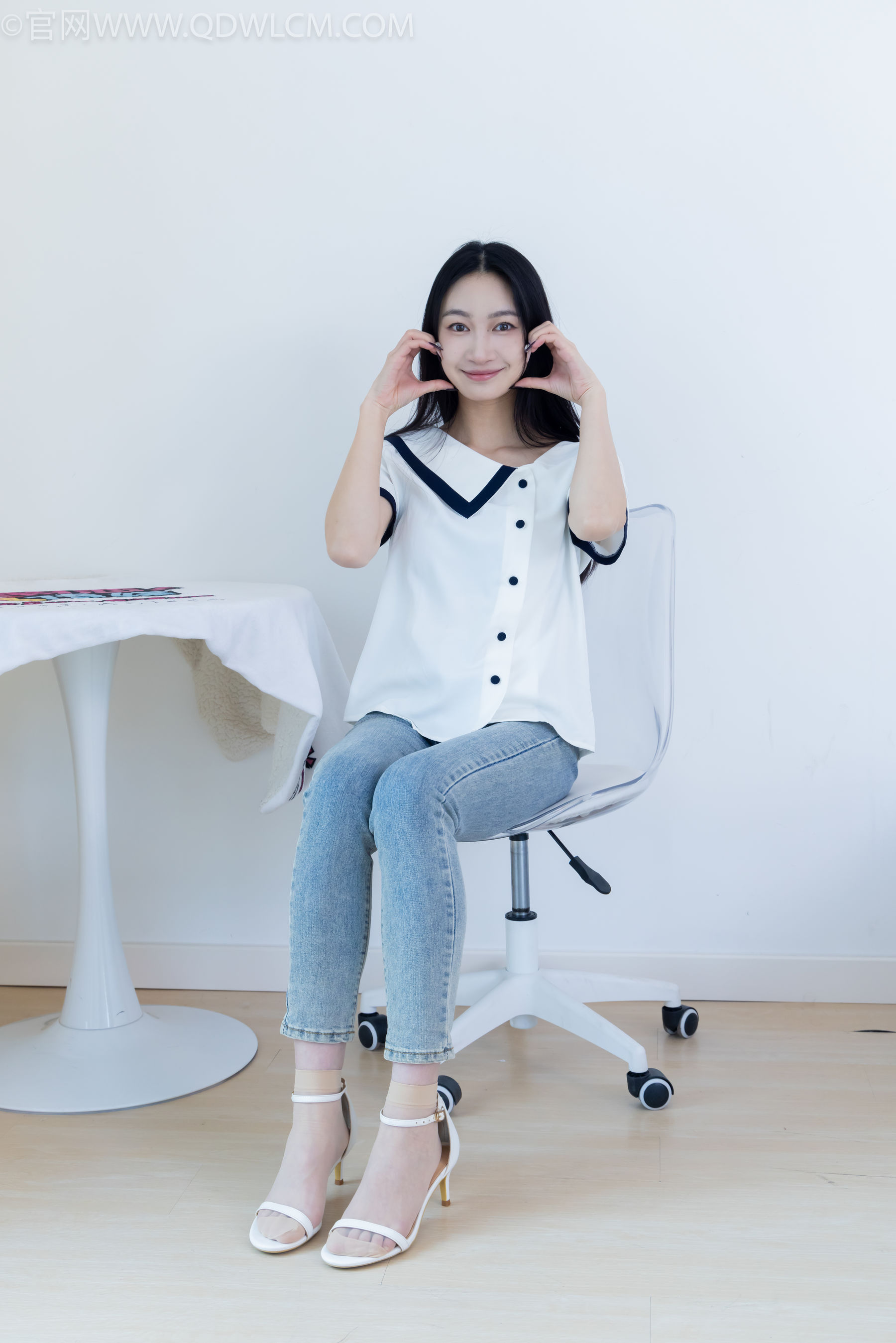 物恋传媒 No.2280 小影 - 高跟凉鞋、短肉丝/(159P)