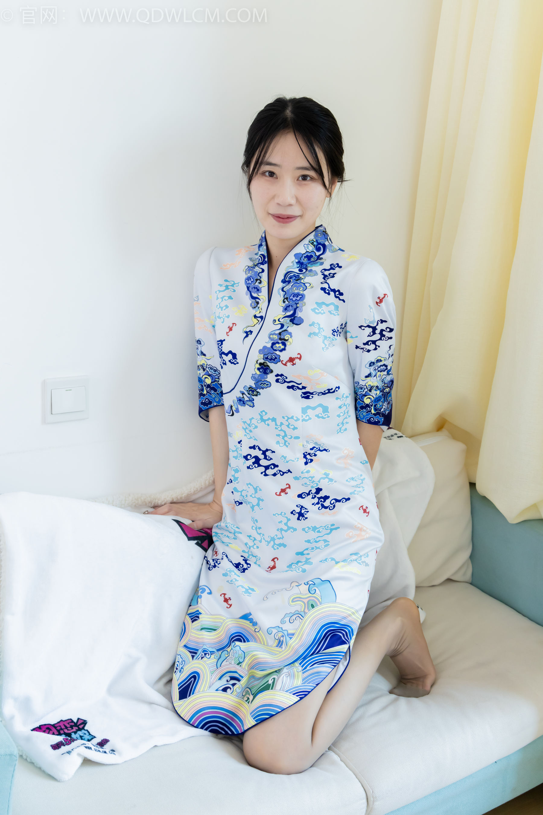 物恋传媒 No.2284 菜菜 - 高跟鞋、薄灰丝、盖被子睡觉剧情/(159P)