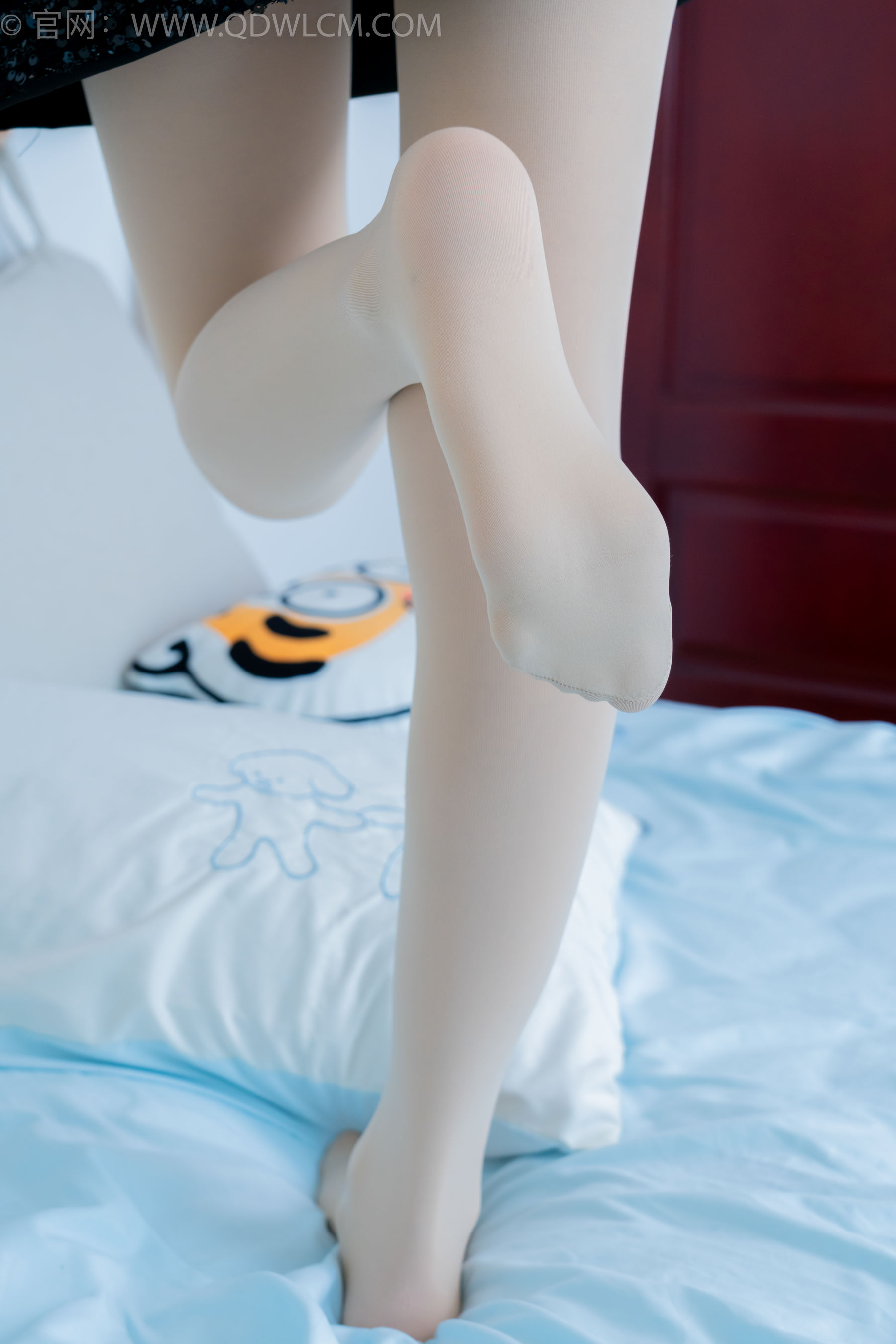 物恋传媒 No.2288 菜菜 - 高跟凉鞋、平底鞋、厚肉丝、油亮薄肉丝/(200P)