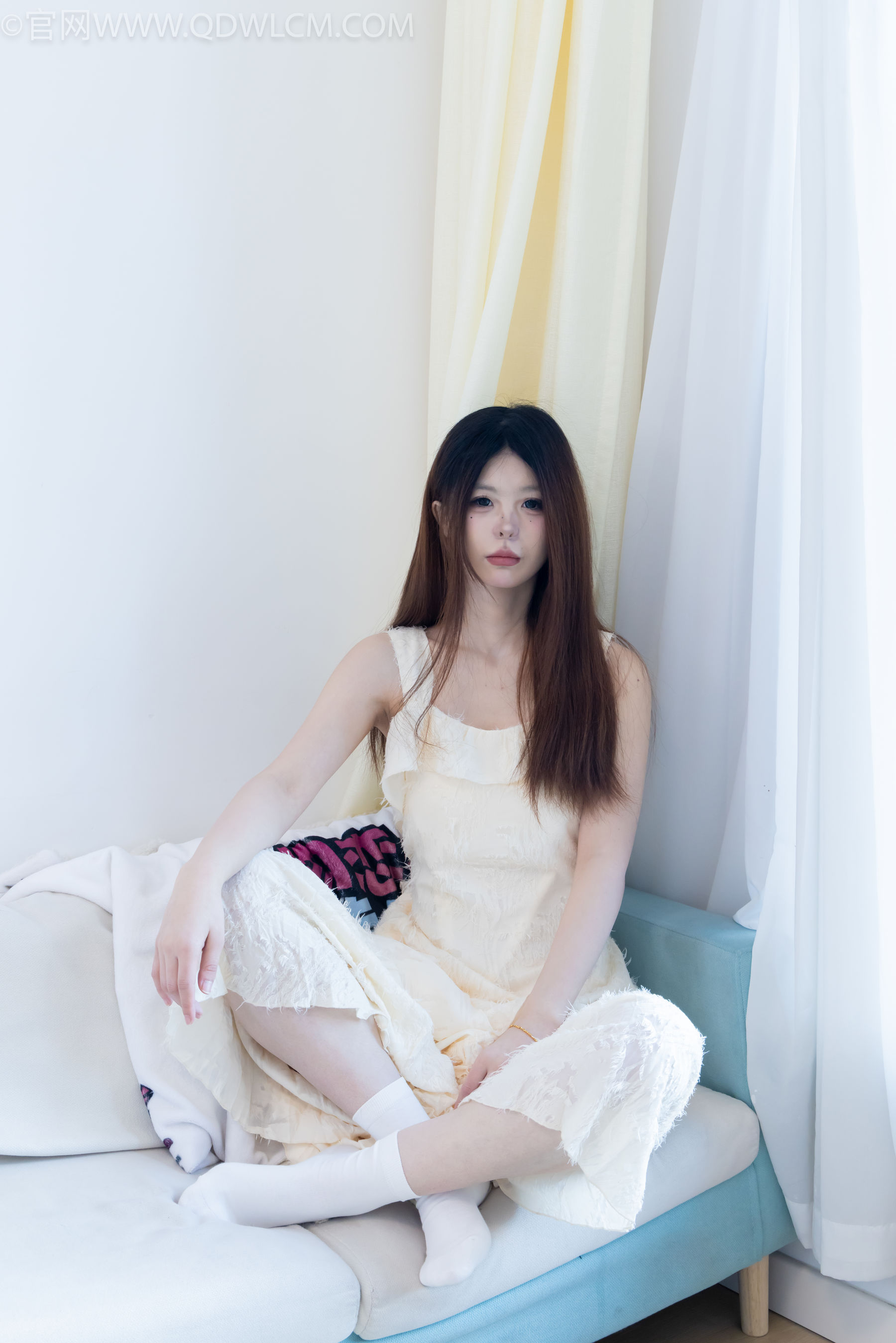 物恋传媒 No.2281 曲奇 - 皮鞋、白棉袜、裸足/(157P)