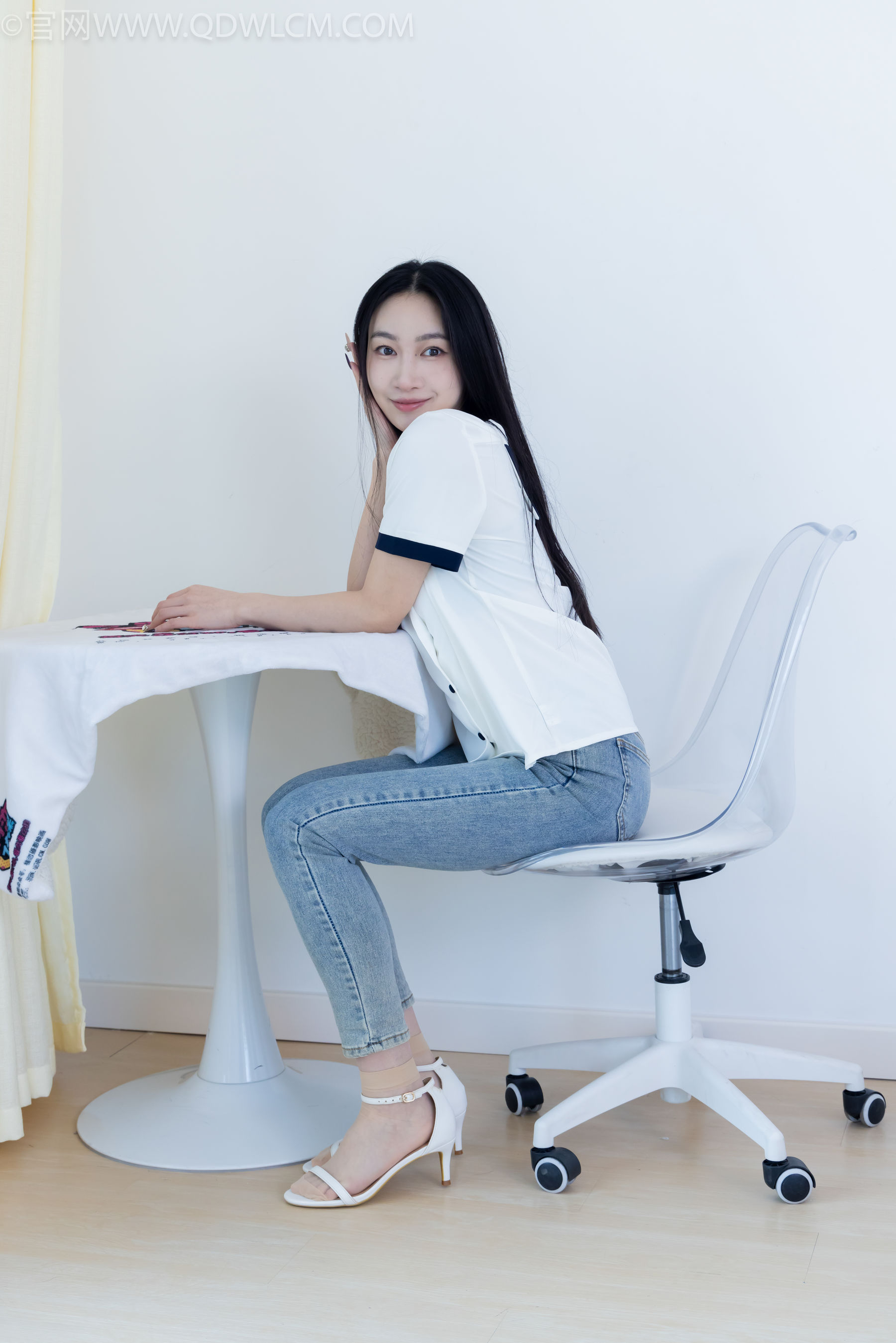 物恋传媒 No.2280 小影 - 高跟凉鞋、短肉丝/(159P)