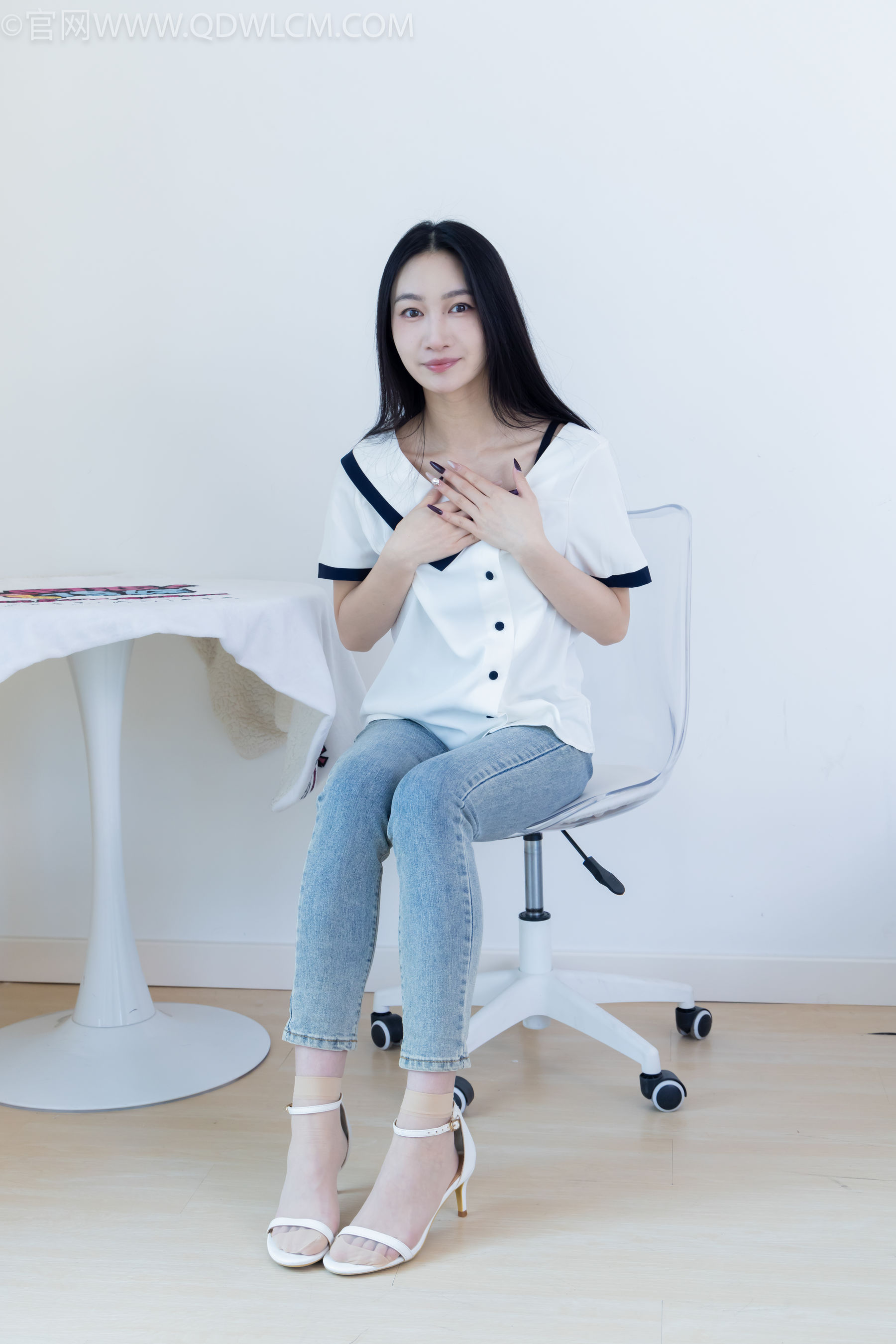 物恋传媒 No.2280 小影 - 高跟凉鞋、短肉丝/(159P)