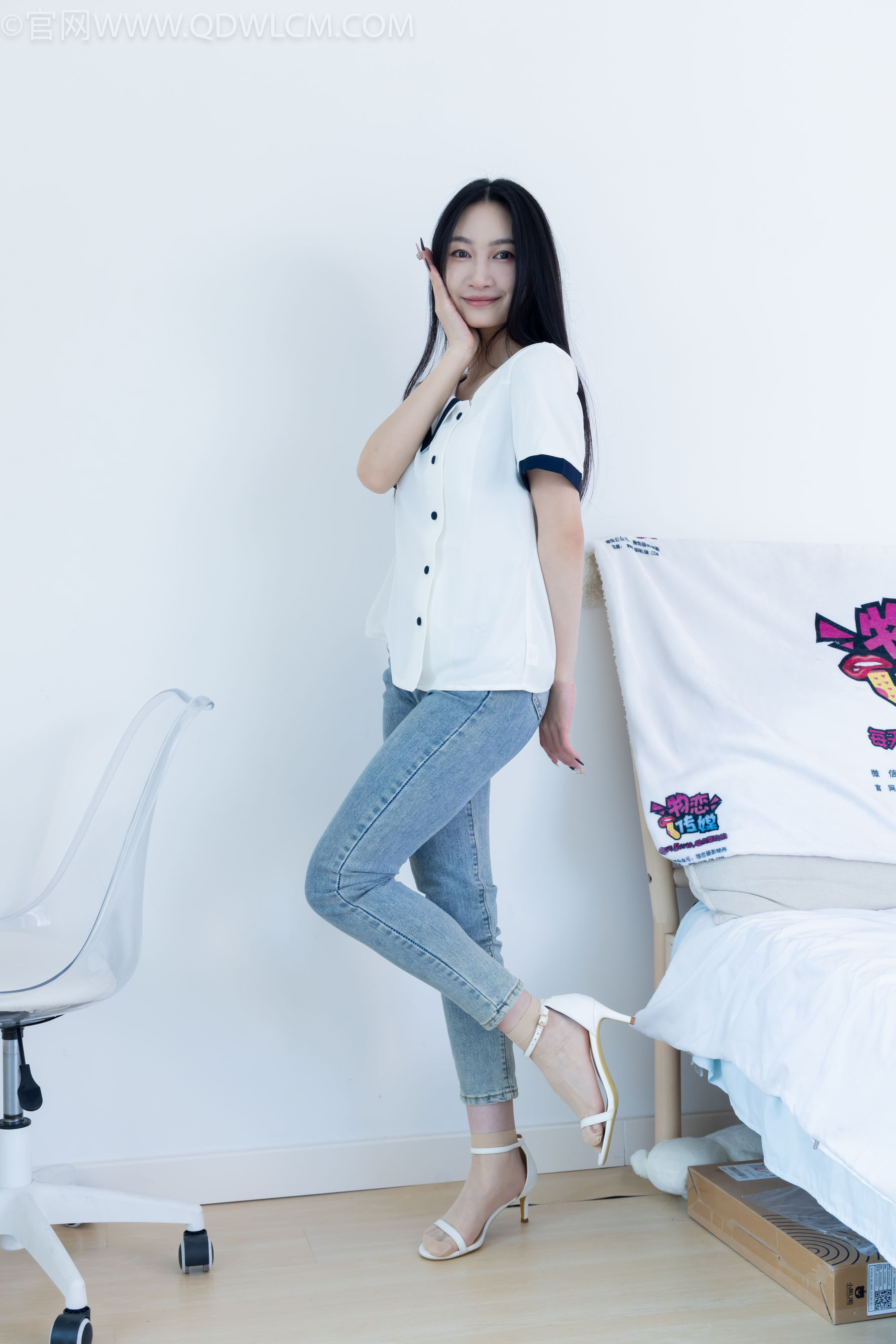 物恋传媒 No.2280 小影 - 高跟凉鞋、短肉丝/(159P)