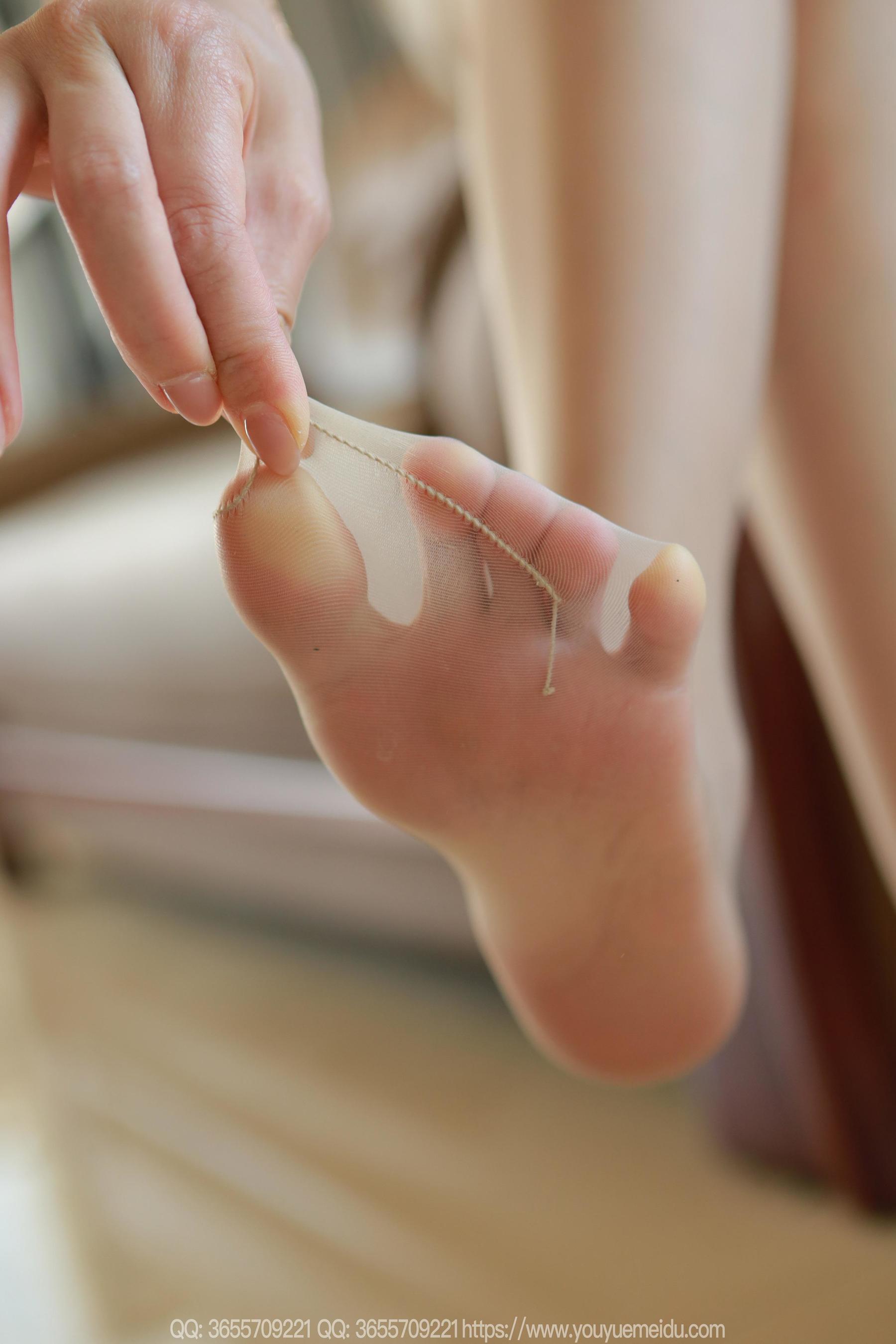 IESS异思趣向 - 模特： 小婕 《欲罢不能》/(90P)