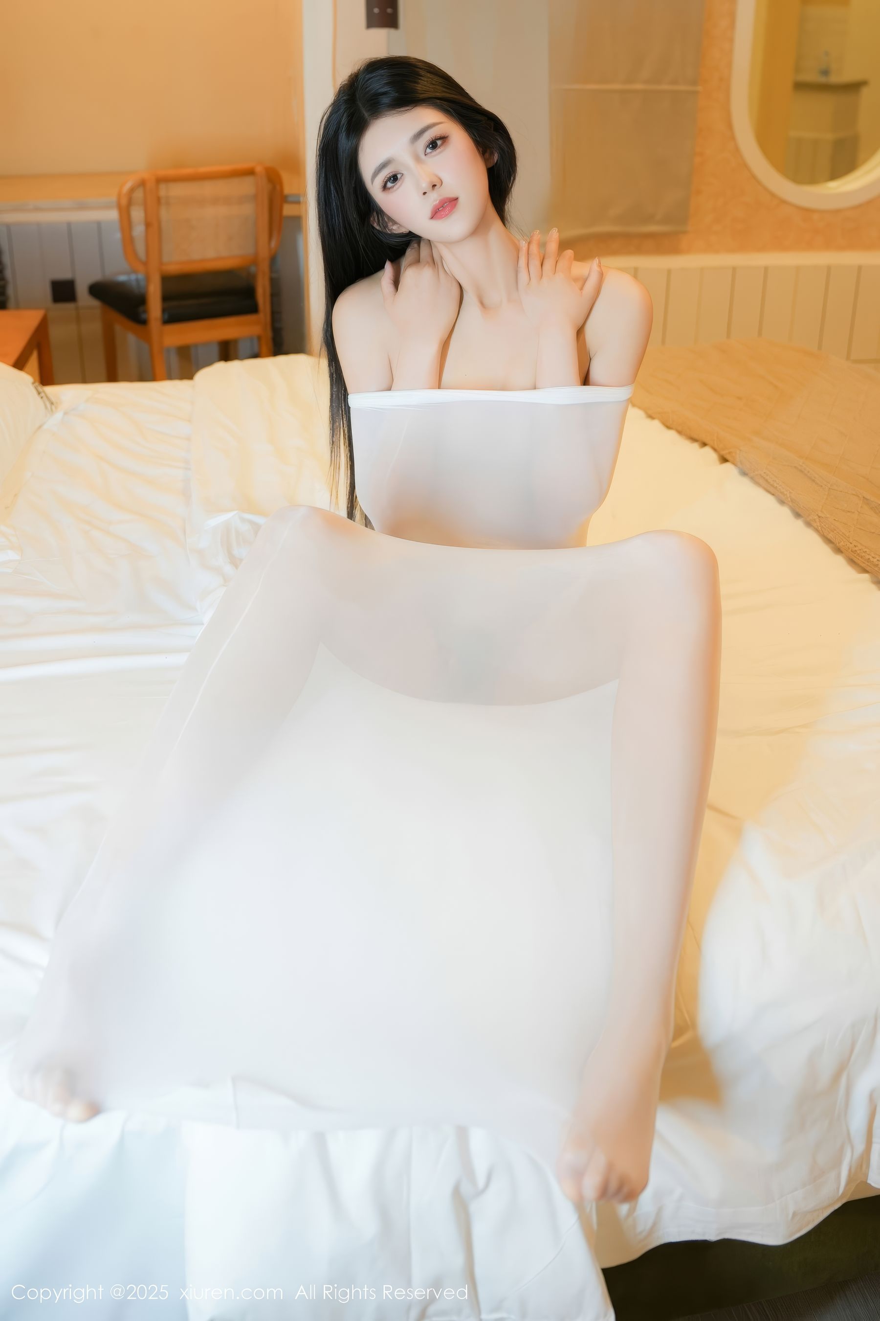 [秀人XiuRen] 2025.02.27 No.9941 美少女@/(63P)