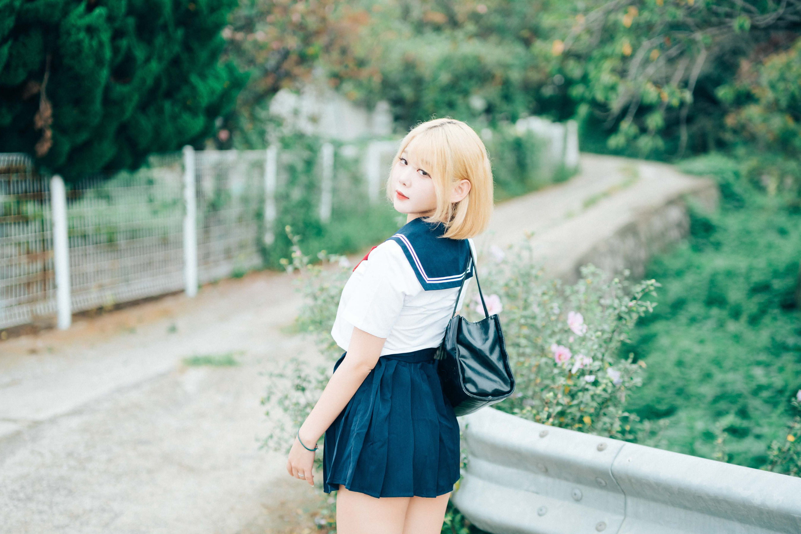 Haivia Zia - Summer Memories/(54P)