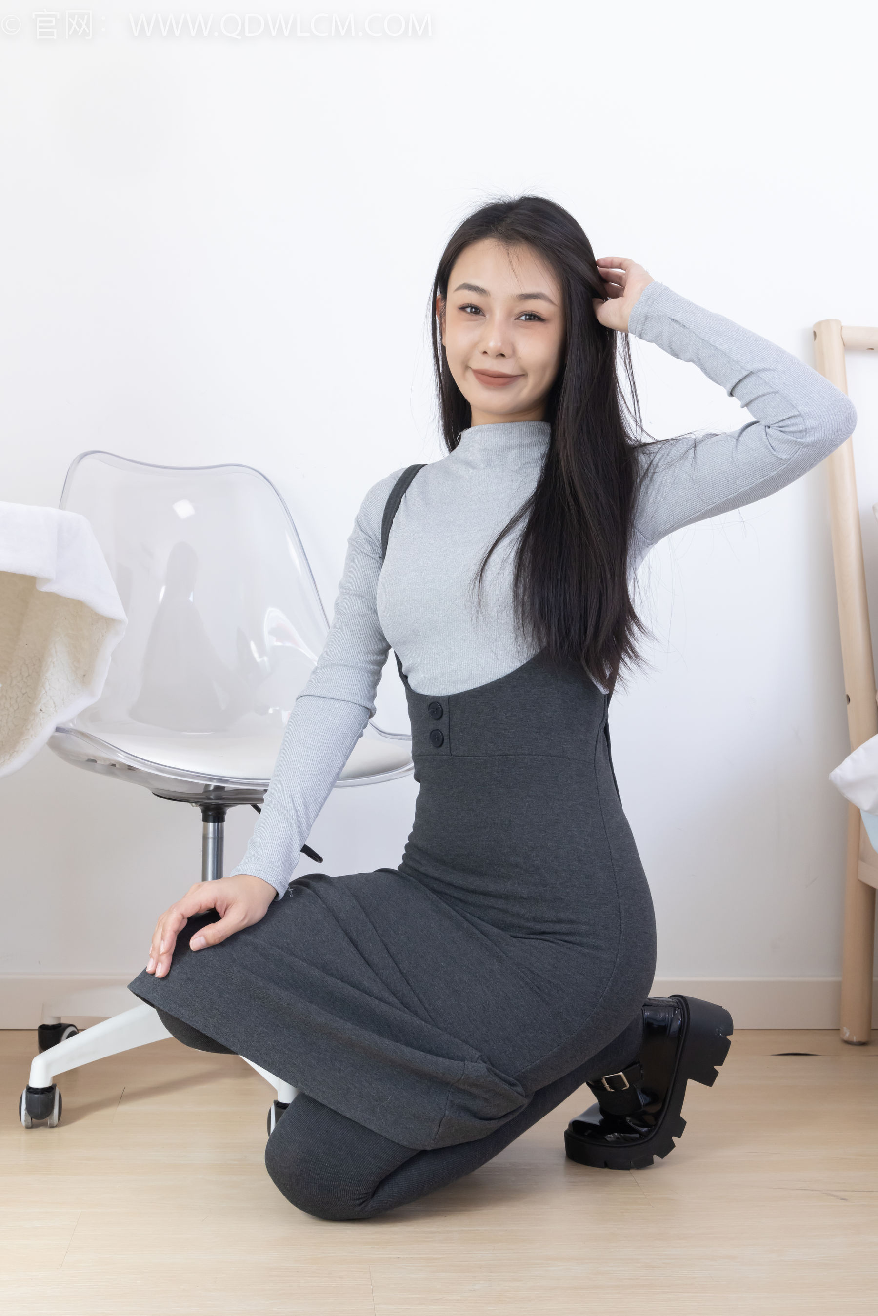 物恋传媒 No.2291 岚岚 - 皮鞋、厚灰丝/(170P)