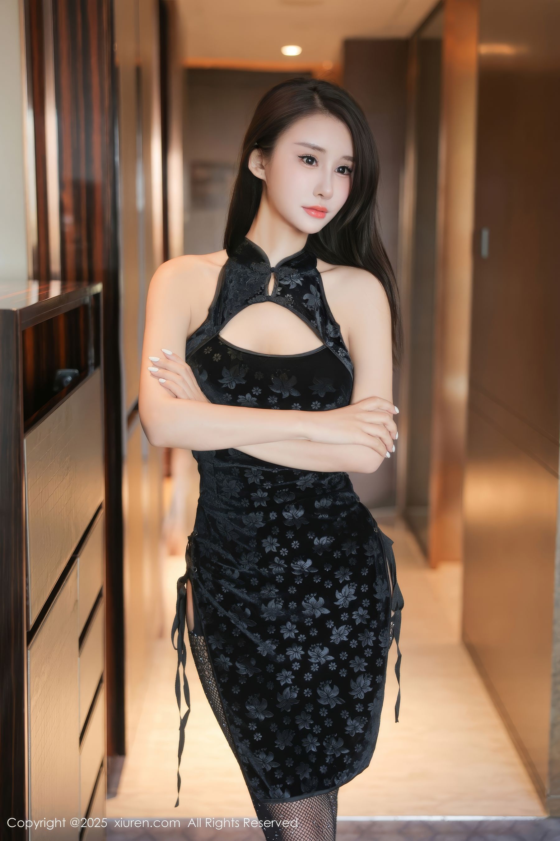 [秀人XiuRen] 2025.03.10 No.9990 艺艺yiyi/(57P)