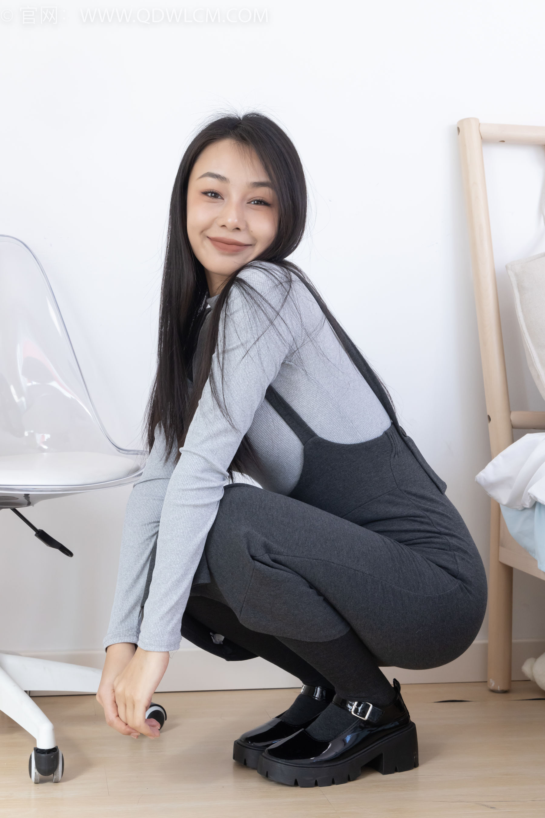 物恋传媒 No.2291 岚岚 - 皮鞋、厚灰丝/(170P)