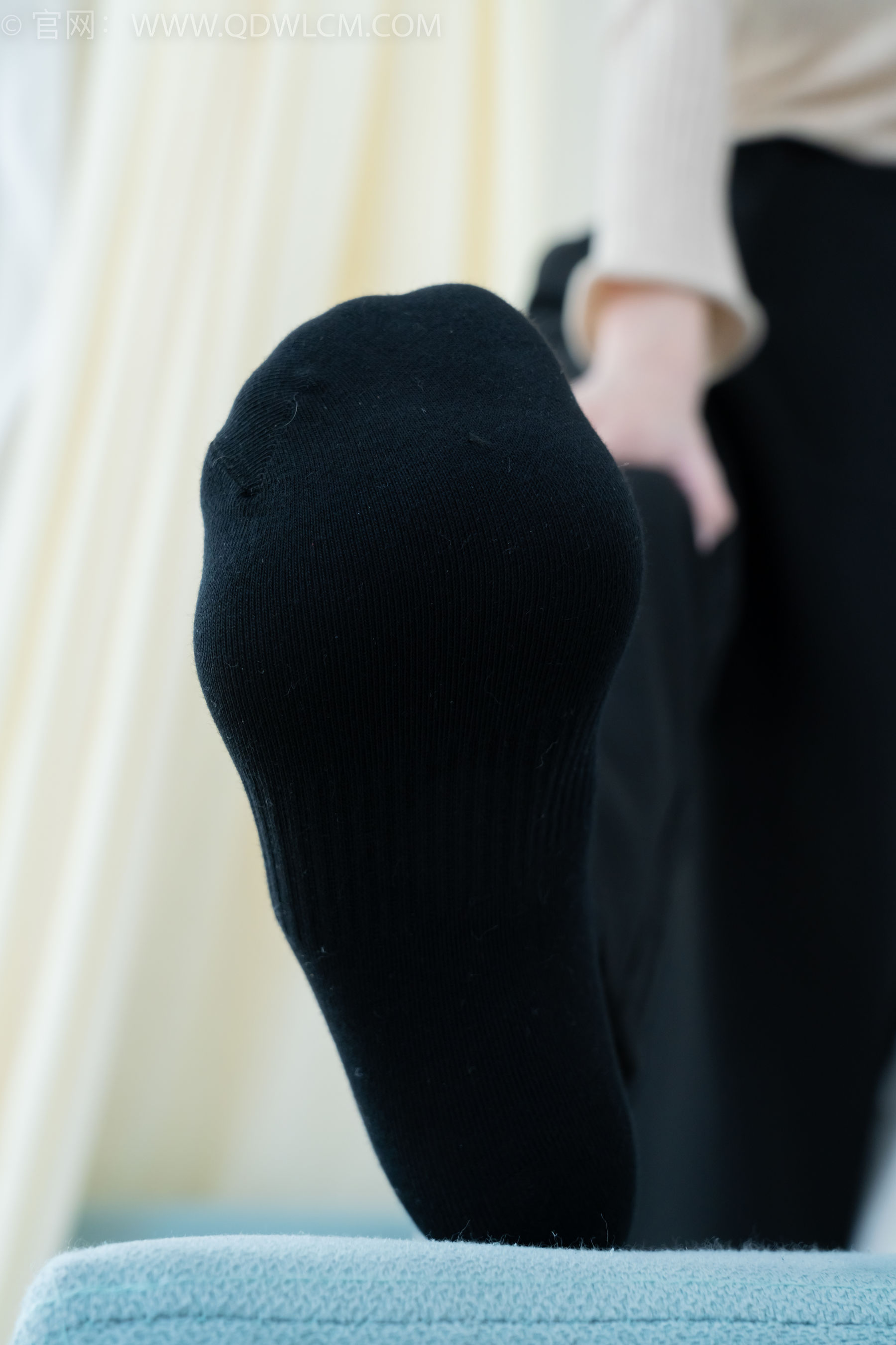 物恋传媒 No.2290 茯苓 - 板鞋、皮鞋、白船袜、黑棉袜、皮筋绑脚老头乐挠脚剧情/(230P)