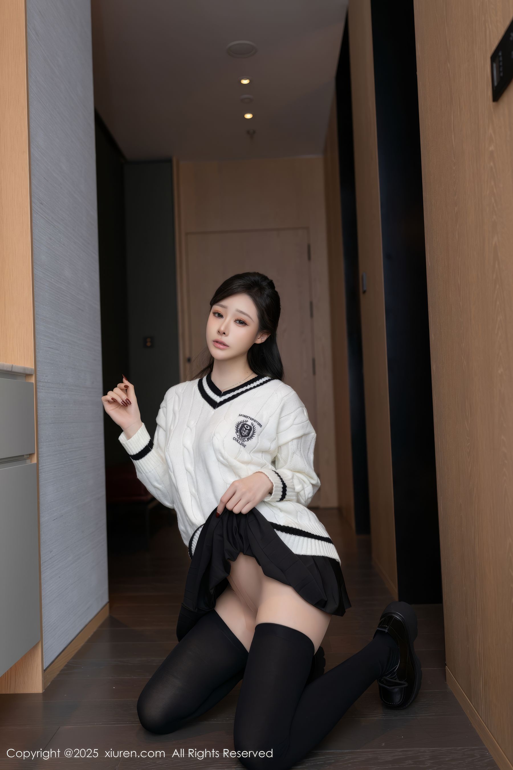 [秀人XiuRen] 2025.03.07 No.9986 小逗逗/(79P)