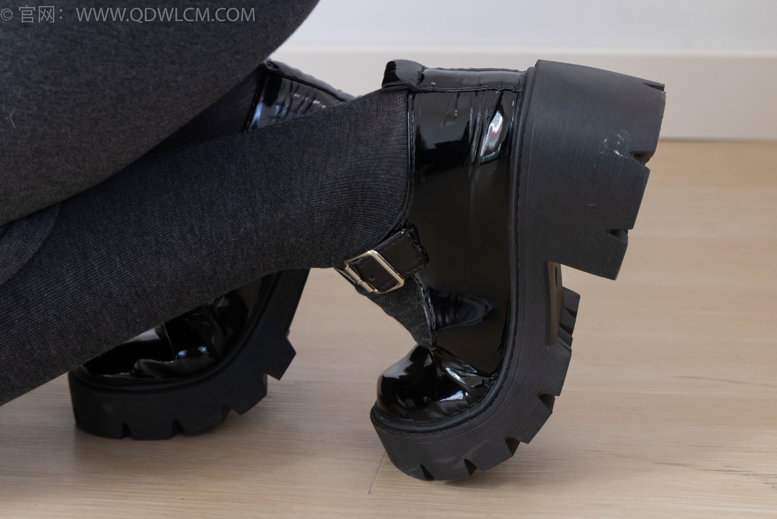 物恋传媒 No.2291 岚岚 - 皮鞋、厚灰丝/(170P)