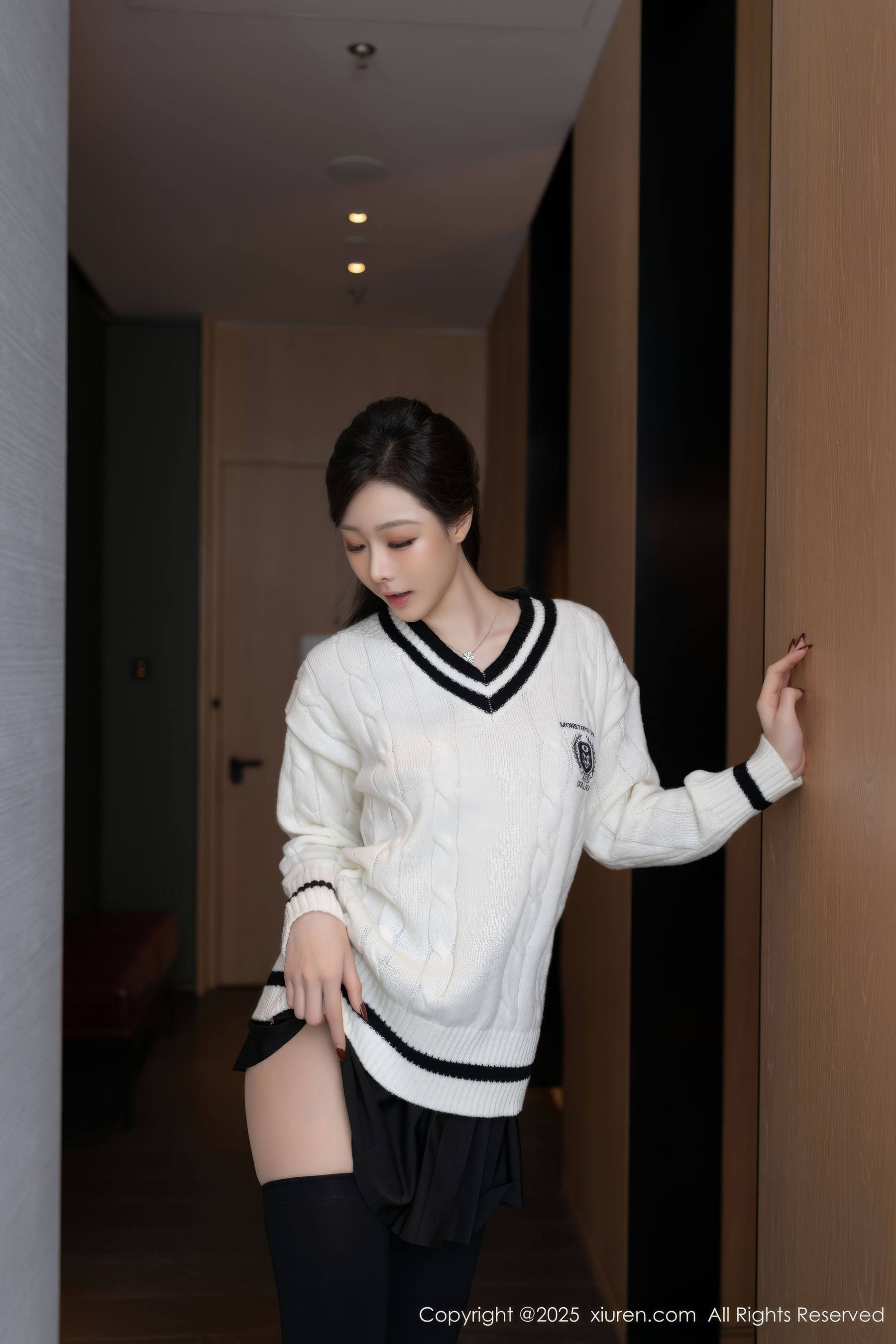 [秀人XiuRen] 2025.03.07 No.9986 小逗逗/(79P)