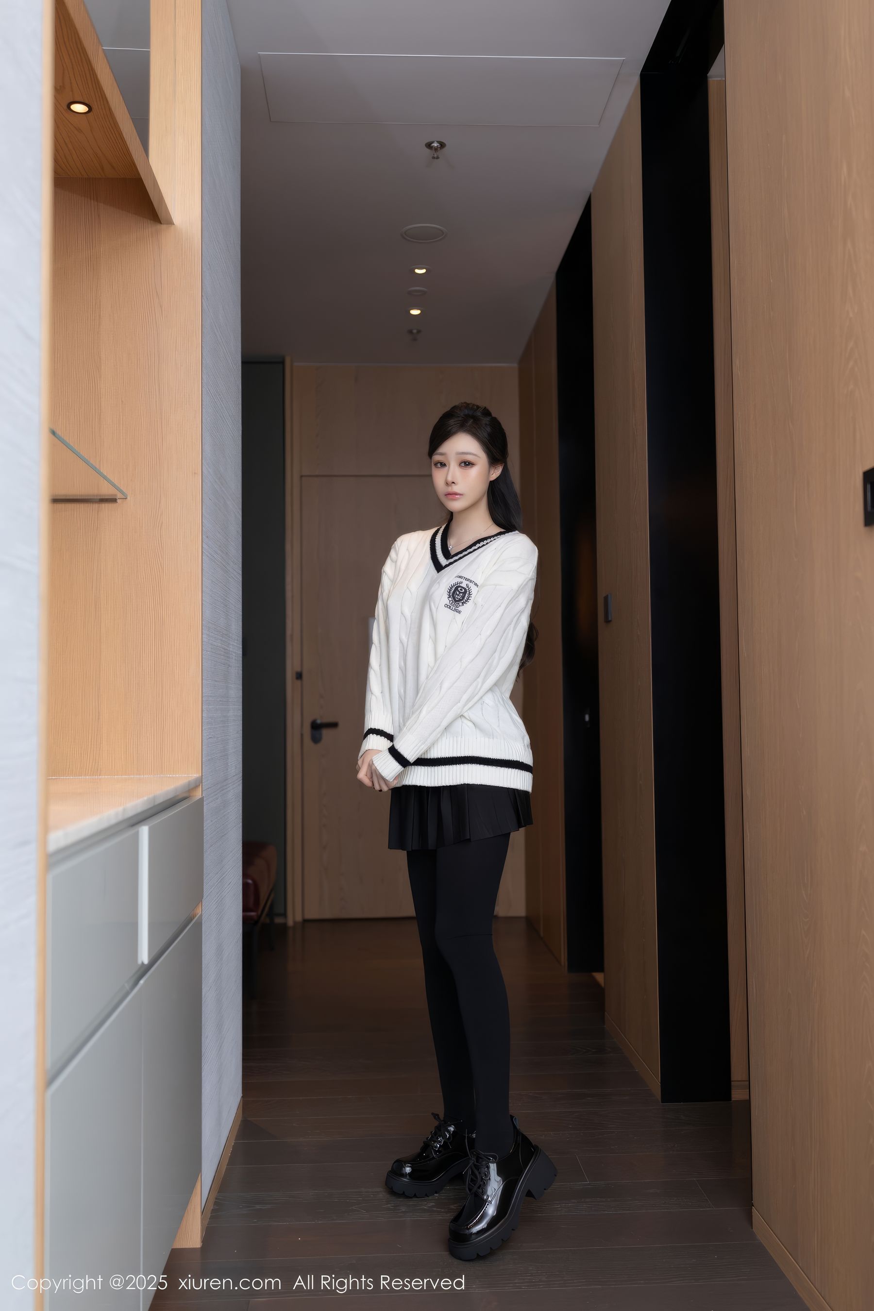 [秀人XiuRen] 2025.03.07 No.9986 小逗逗/(79P)