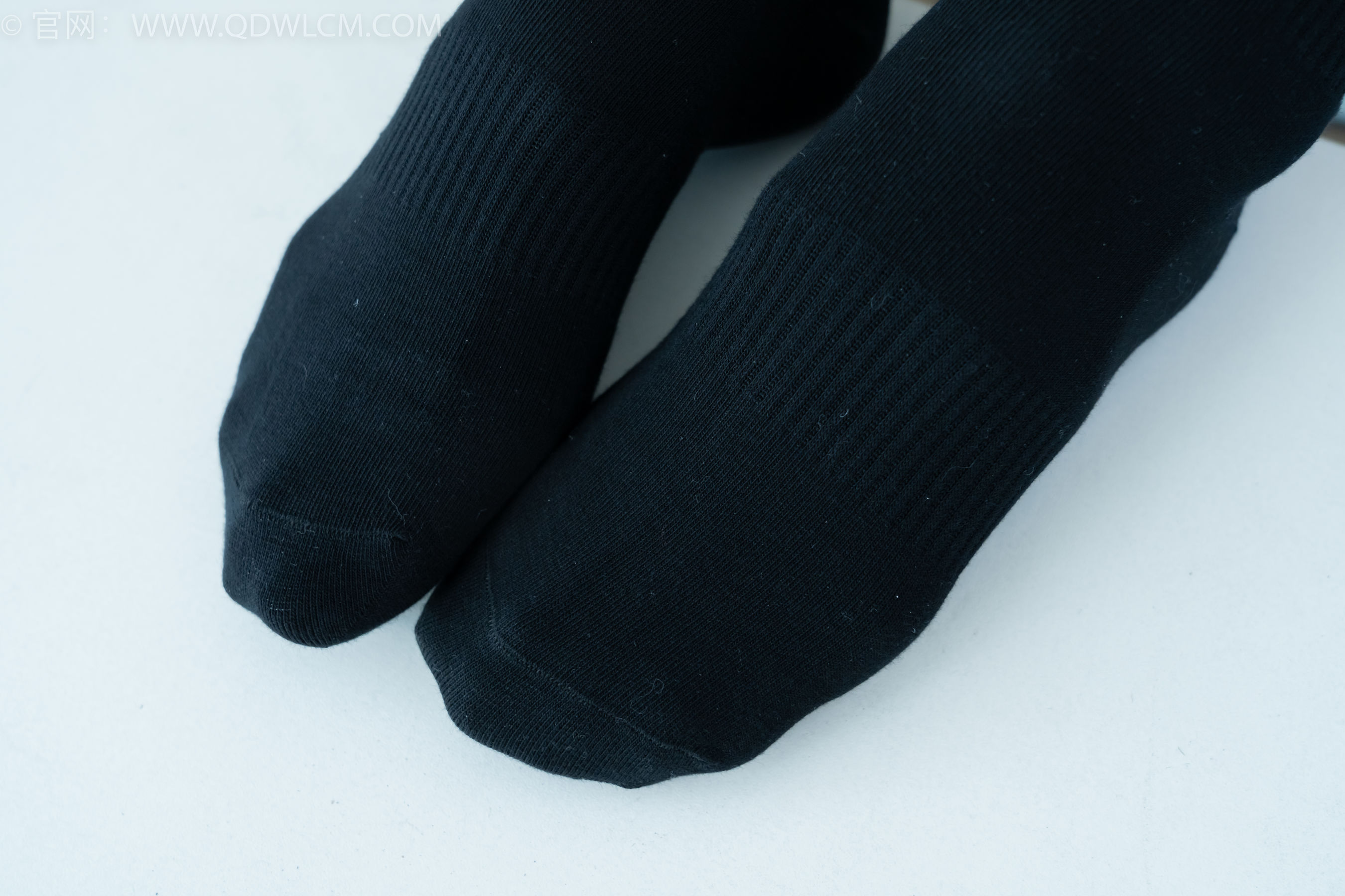 物恋传媒 No.2290 茯苓 - 板鞋、皮鞋、白船袜、黑棉袜、皮筋绑脚老头乐挠脚剧情/(230P)