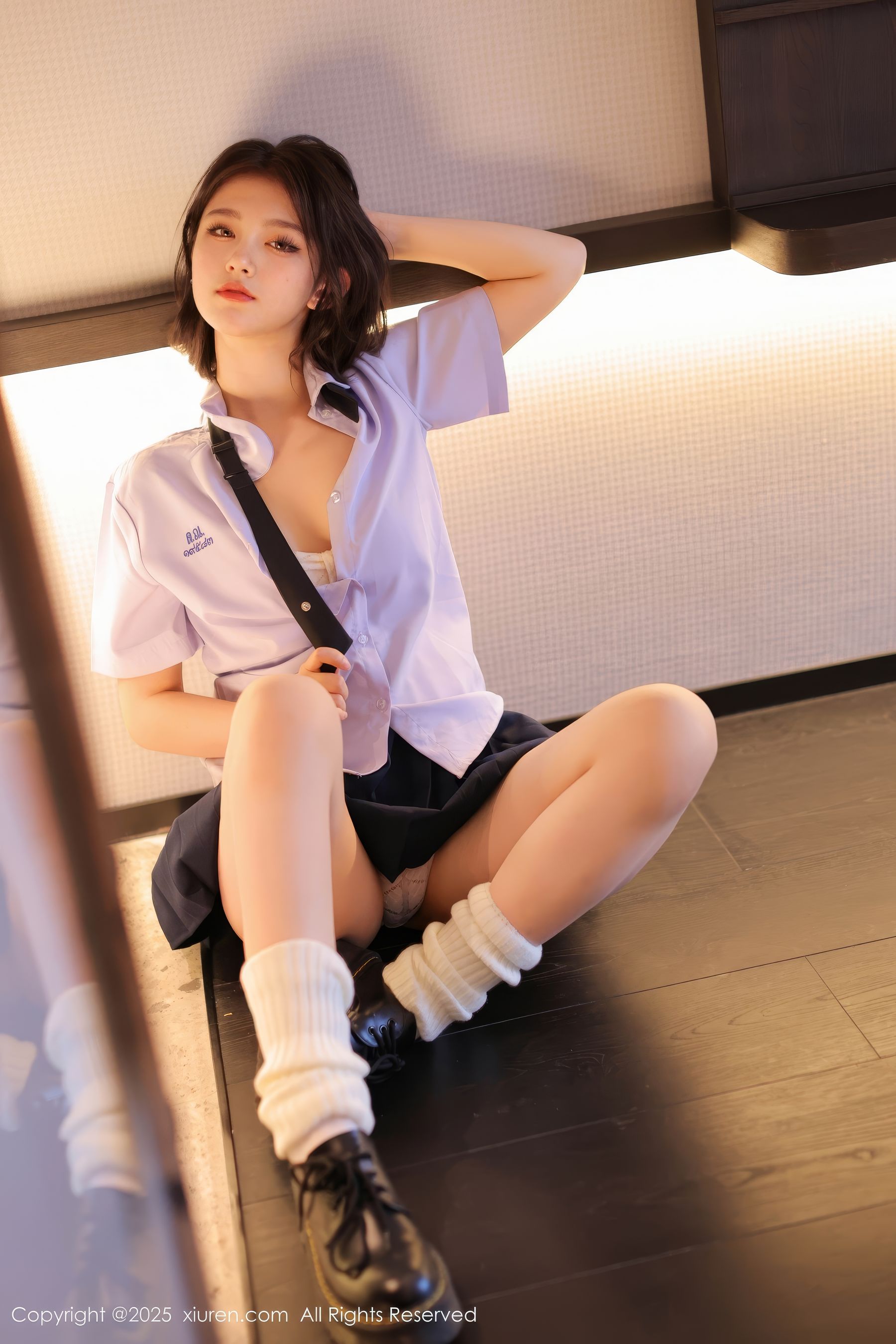 [秀人XiuRen] 2025.03.07 No.9985 小橘子orange/(75P)