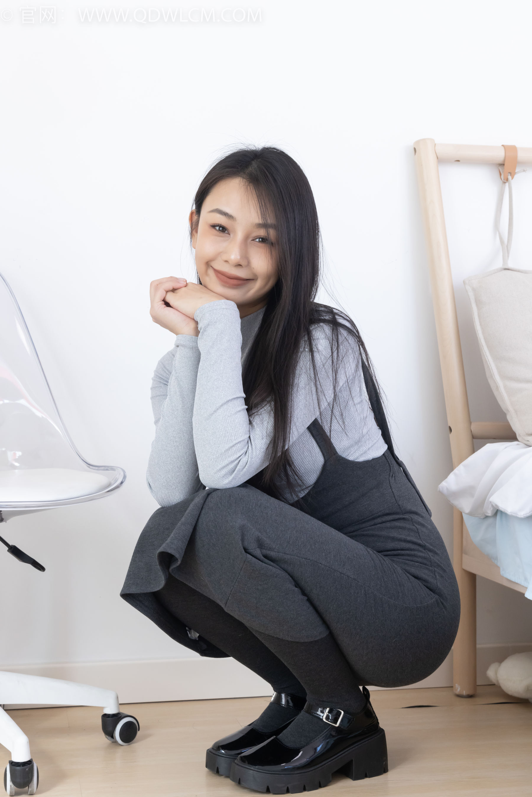 物恋传媒 No.2291 岚岚 - 皮鞋、厚灰丝/(170P)