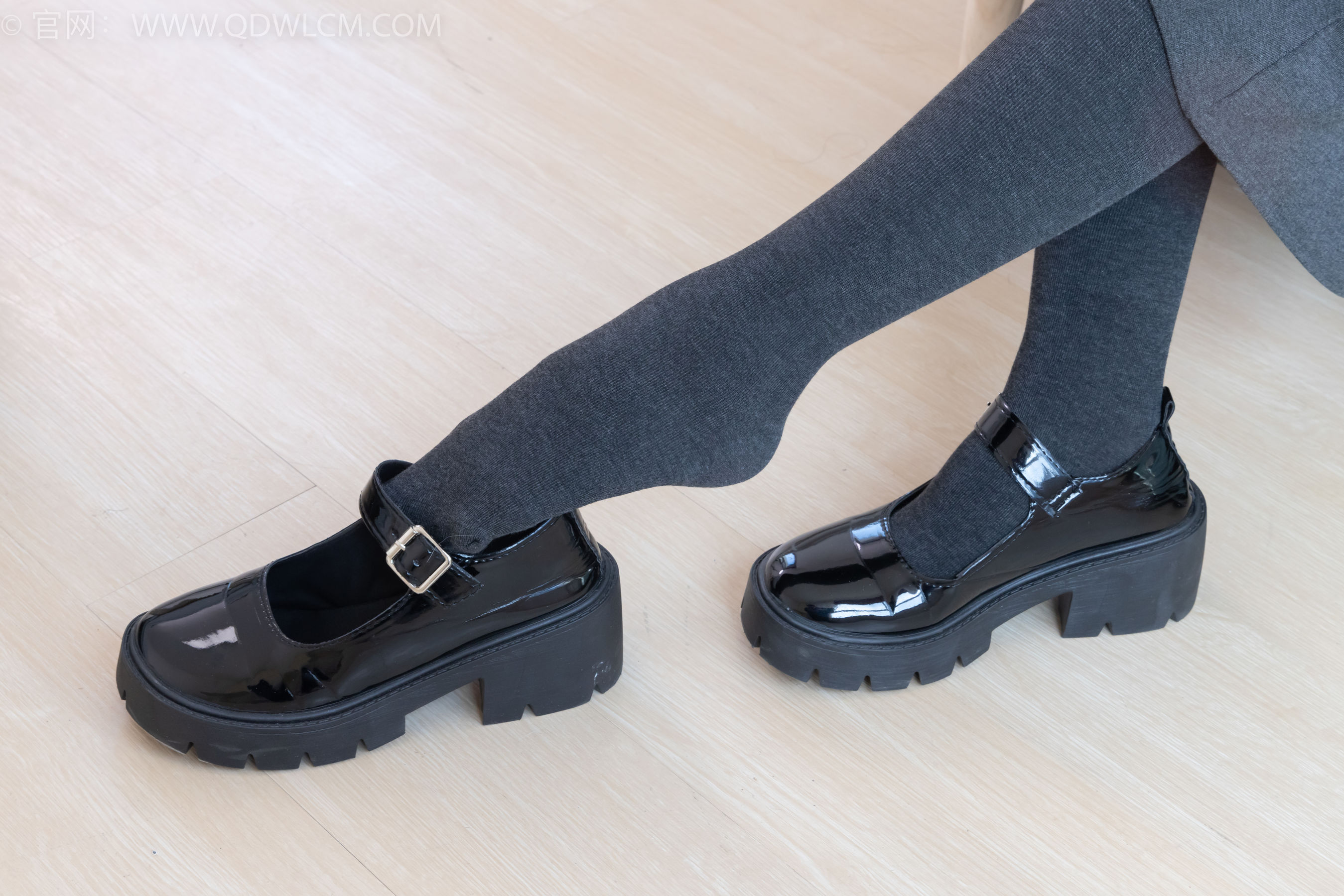 物恋传媒 No.2291 岚岚 - 皮鞋、厚灰丝/(170P)