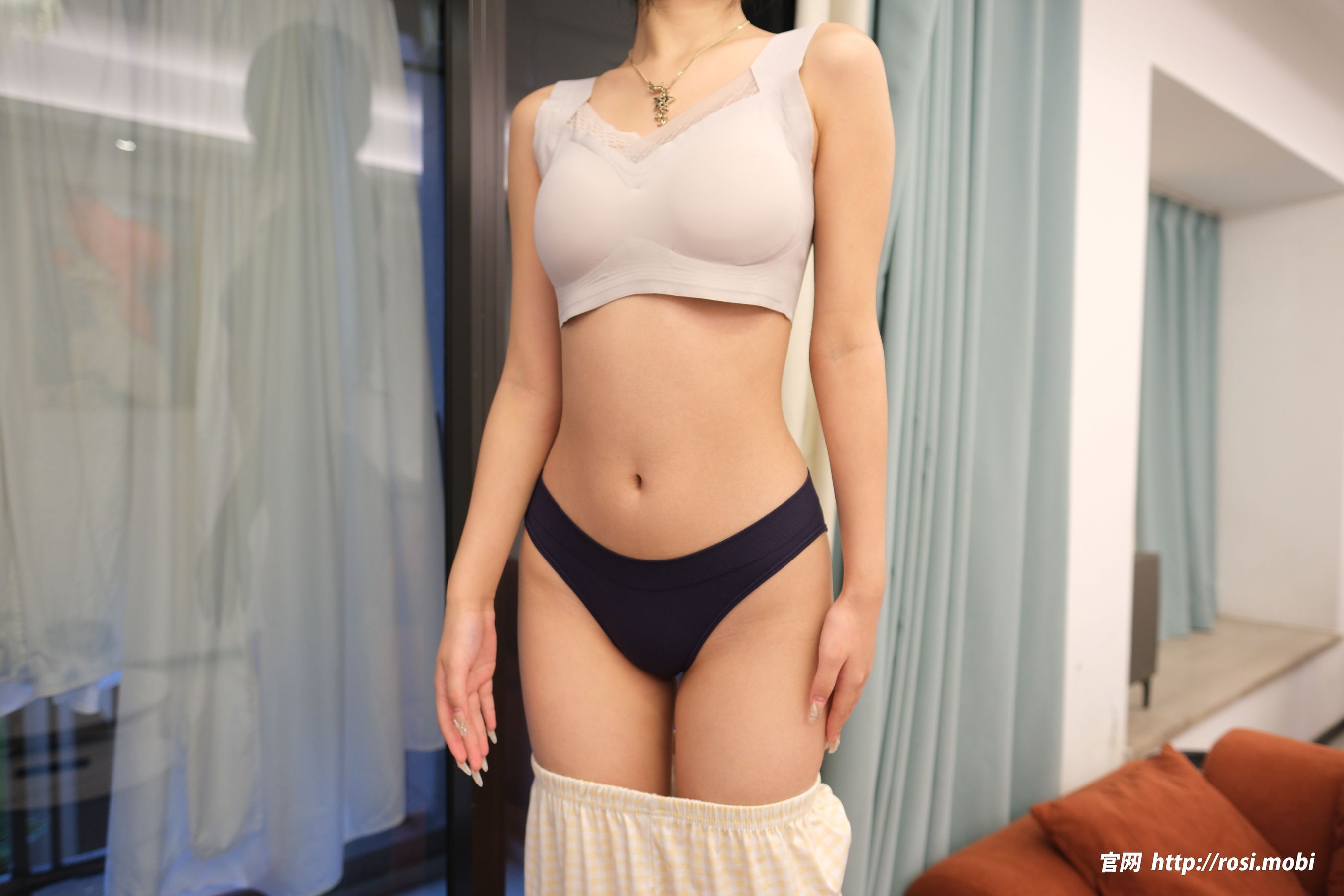 [ROSI写真] 2025.04.08 NO.4873/(80P)