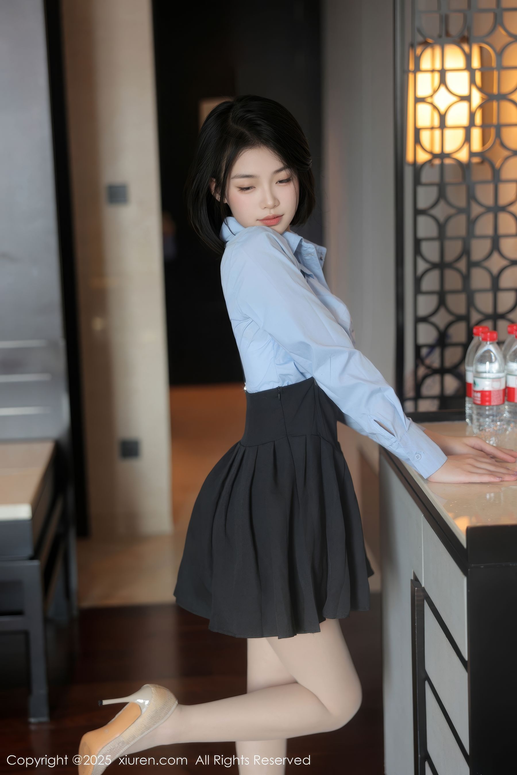 [秀人XiuRen] 2025.03.07 No.9981 汐子/(72P)