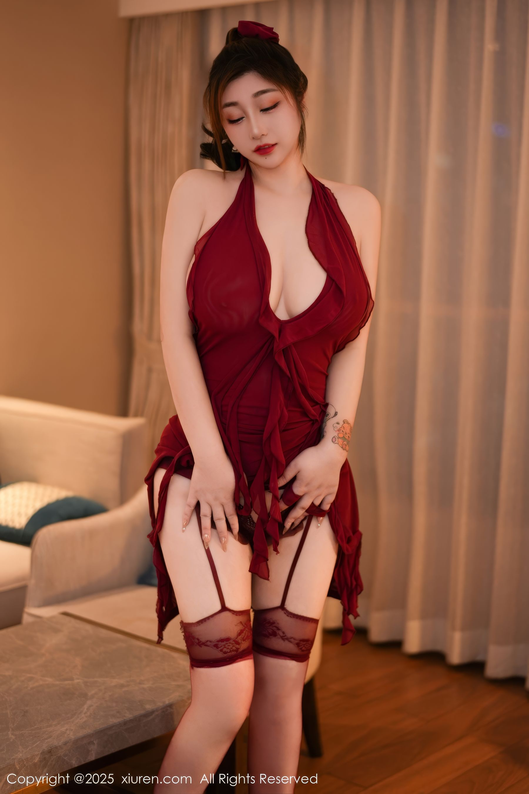 [秀人XiuRen] 2025.03.07 No.9982 妲己_Toxic/(70P)