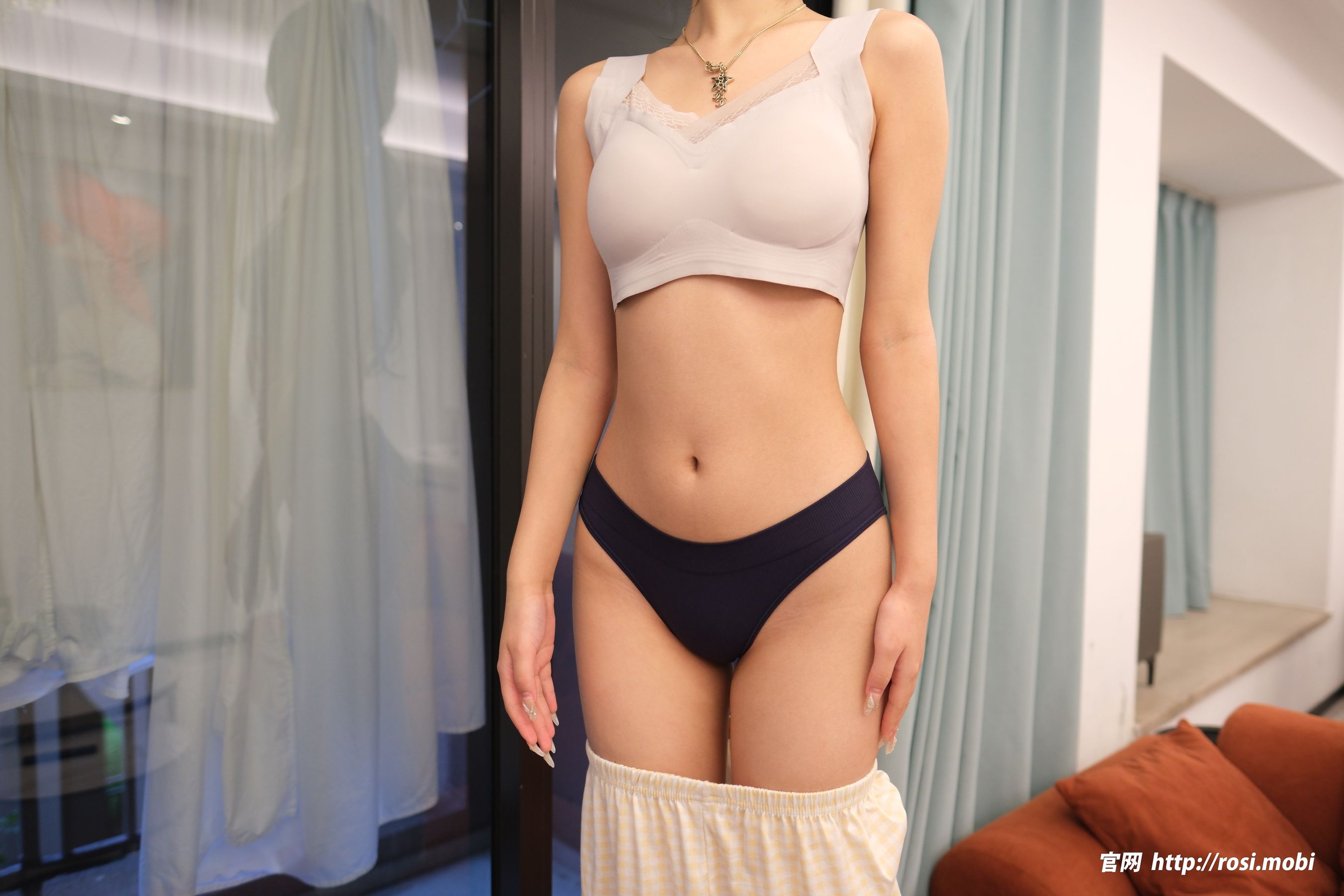 [ROSI写真] 2025.04.08 NO.4873/(80P)