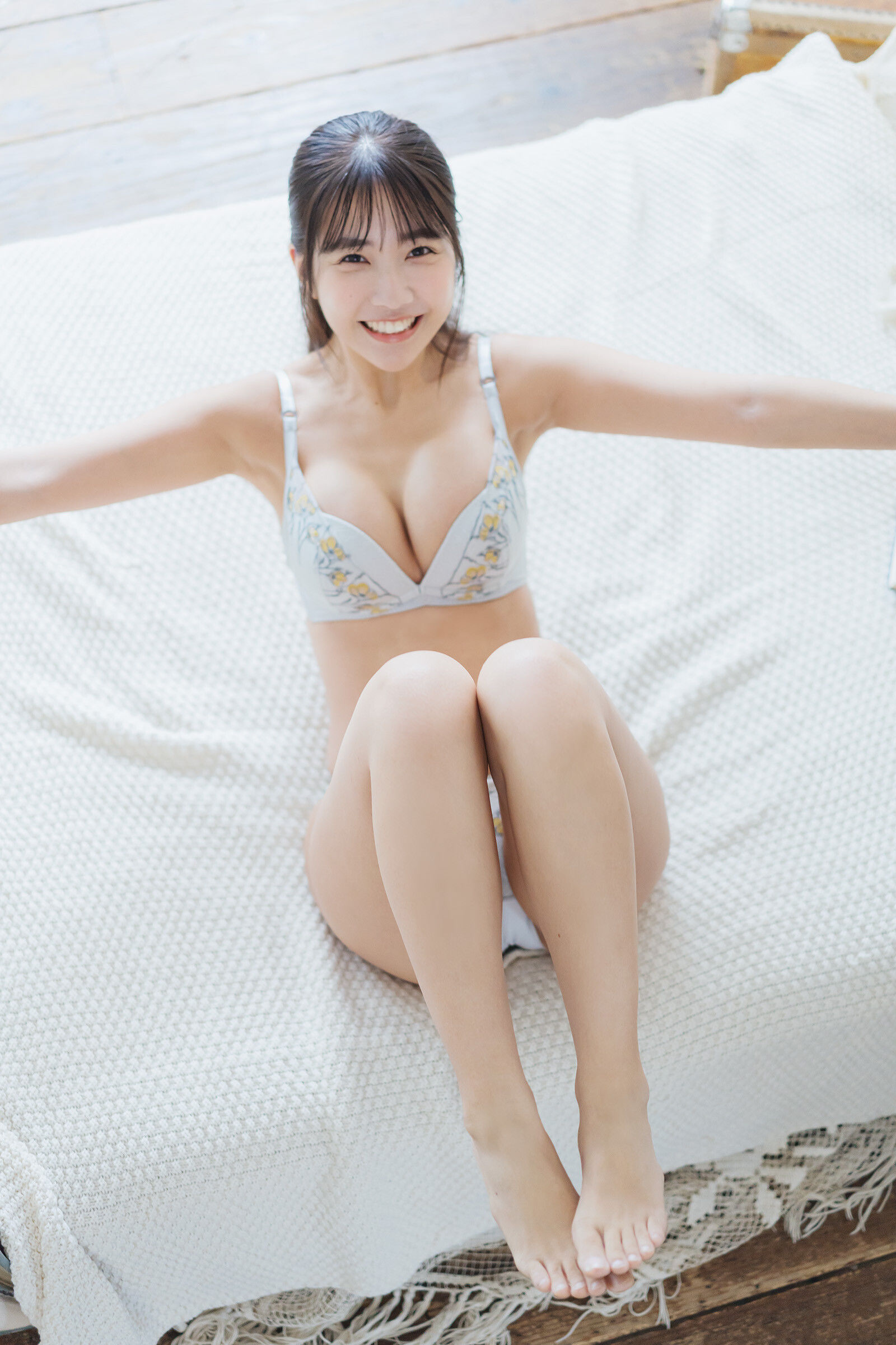 天羽希純 - こっち見ていいよ/(47P)