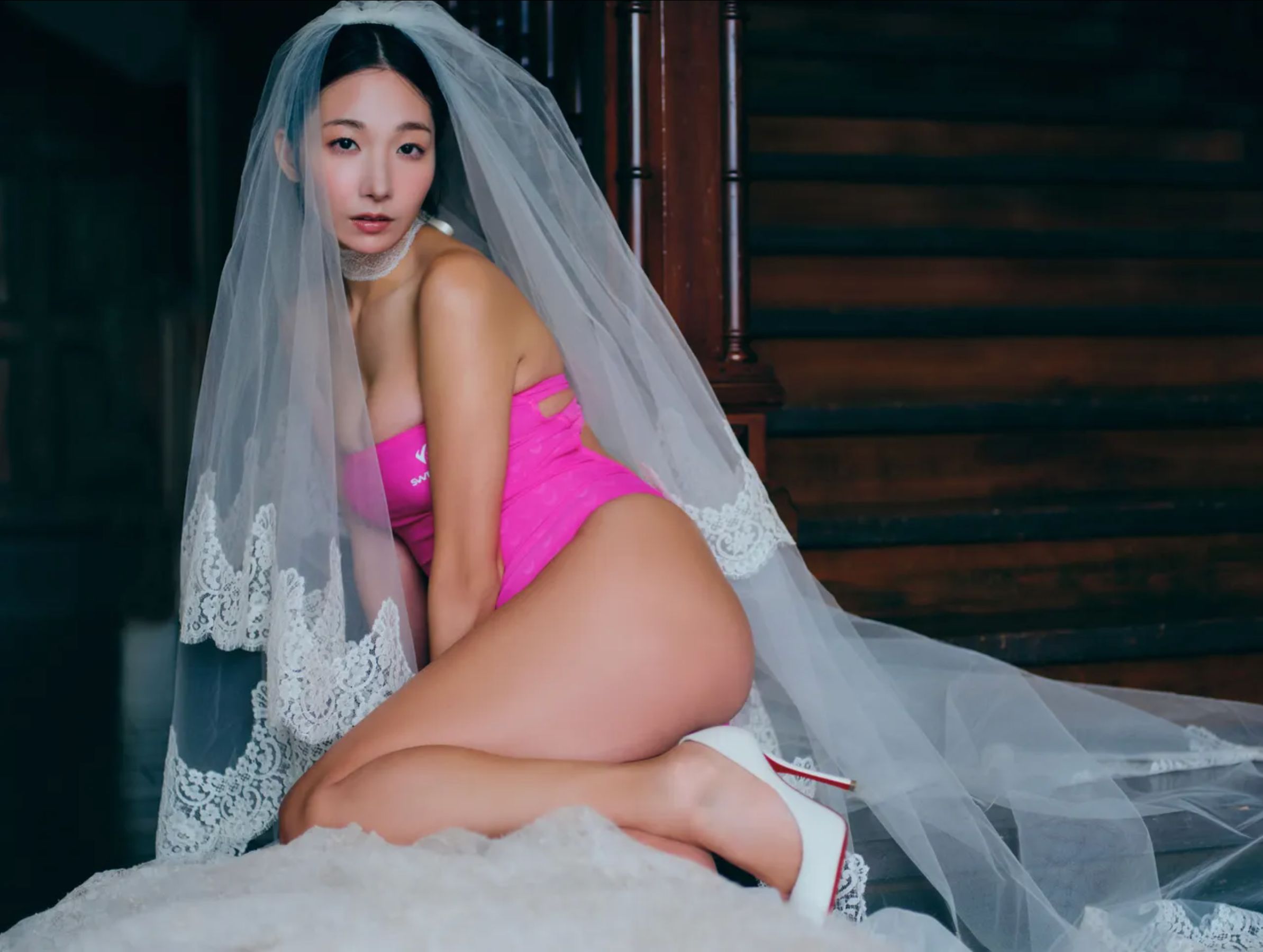 大塚びる - 競泳水着 偏愛/(41P)