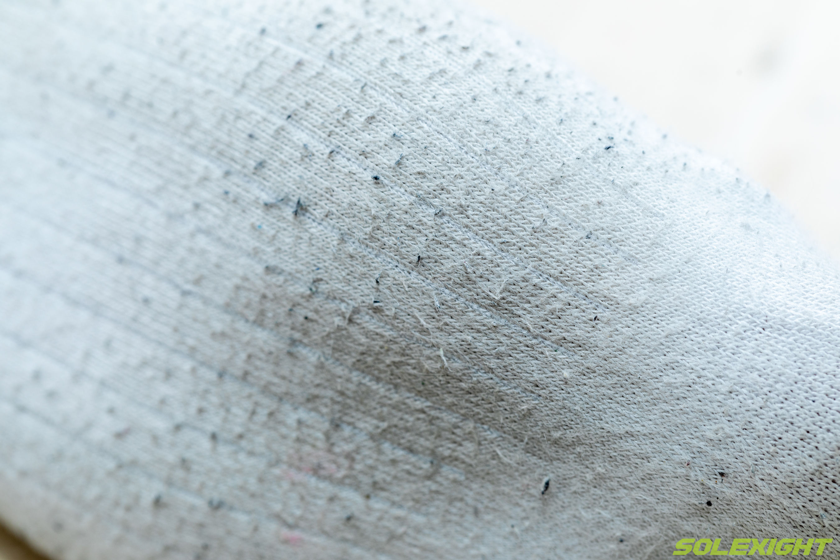 台湾solexight足控福利 - Dora 脏臭白袜 丝袜 臭鞋/(90P)