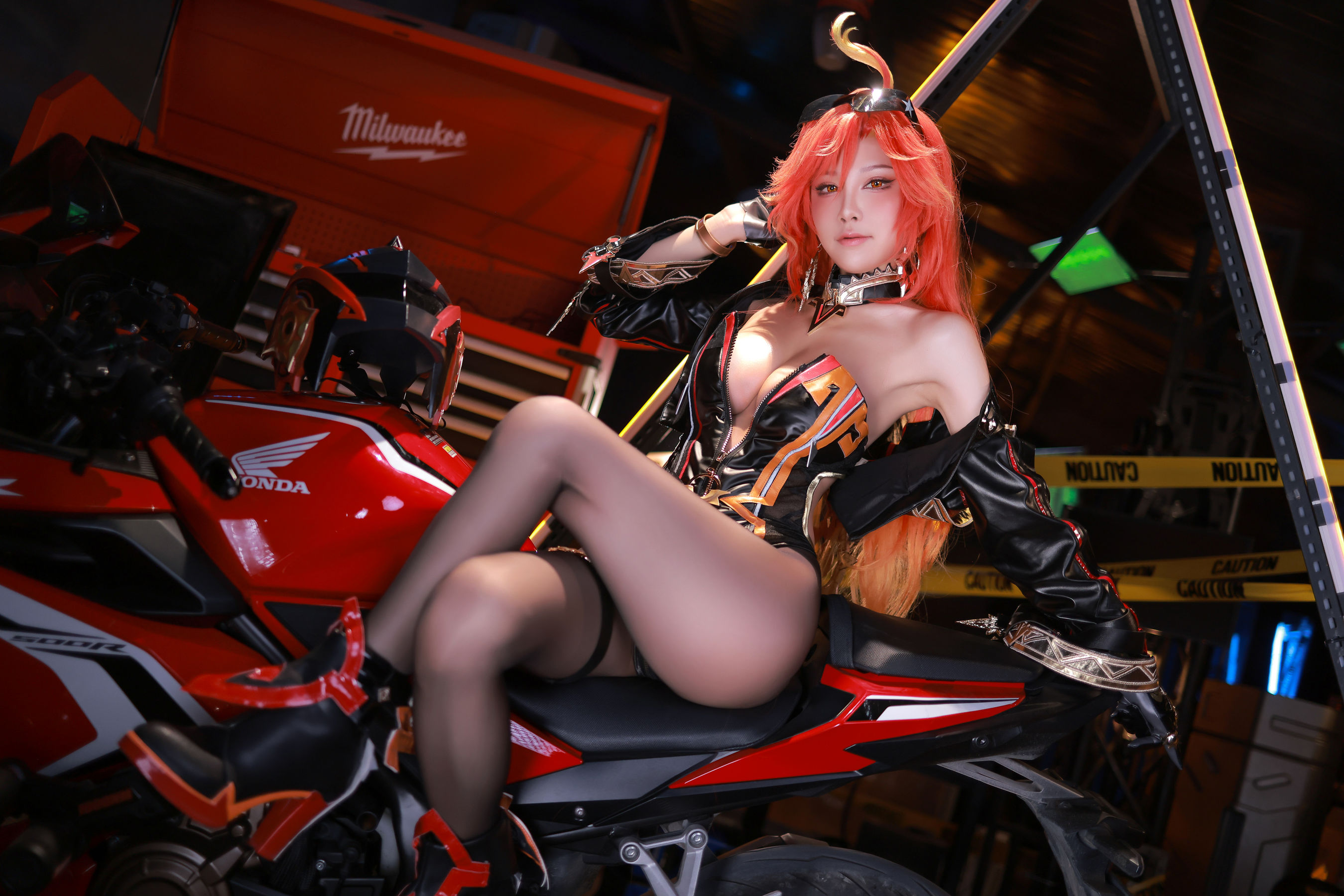 动漫博主 水淼aqua - 原神 玛薇卡/(62P)