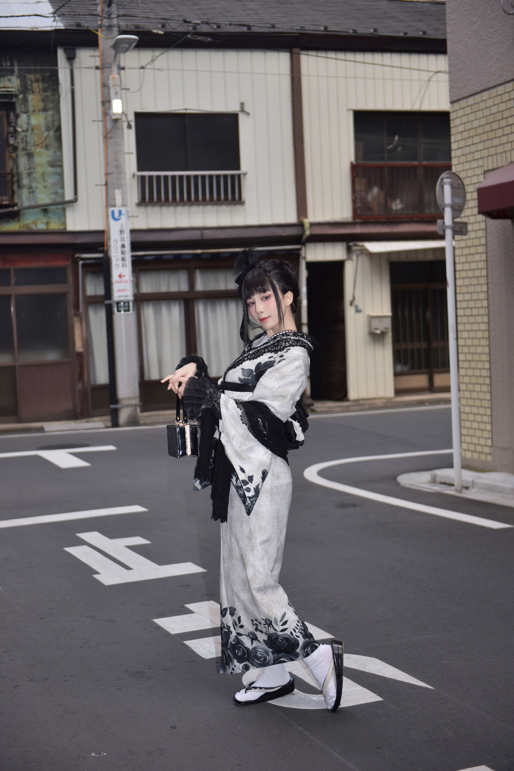 动漫博主 水淼aqua - Black Lace Kimono&Lingerie/(69P)