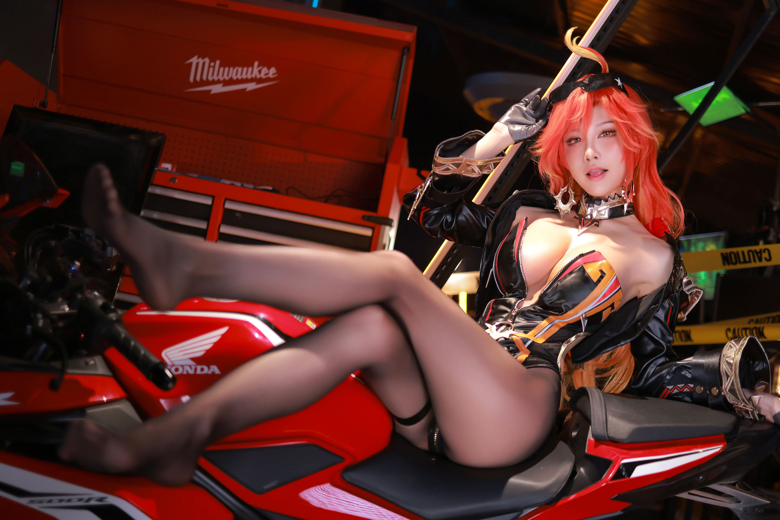 动漫博主 水淼aqua - 原神 玛薇卡/(62P)