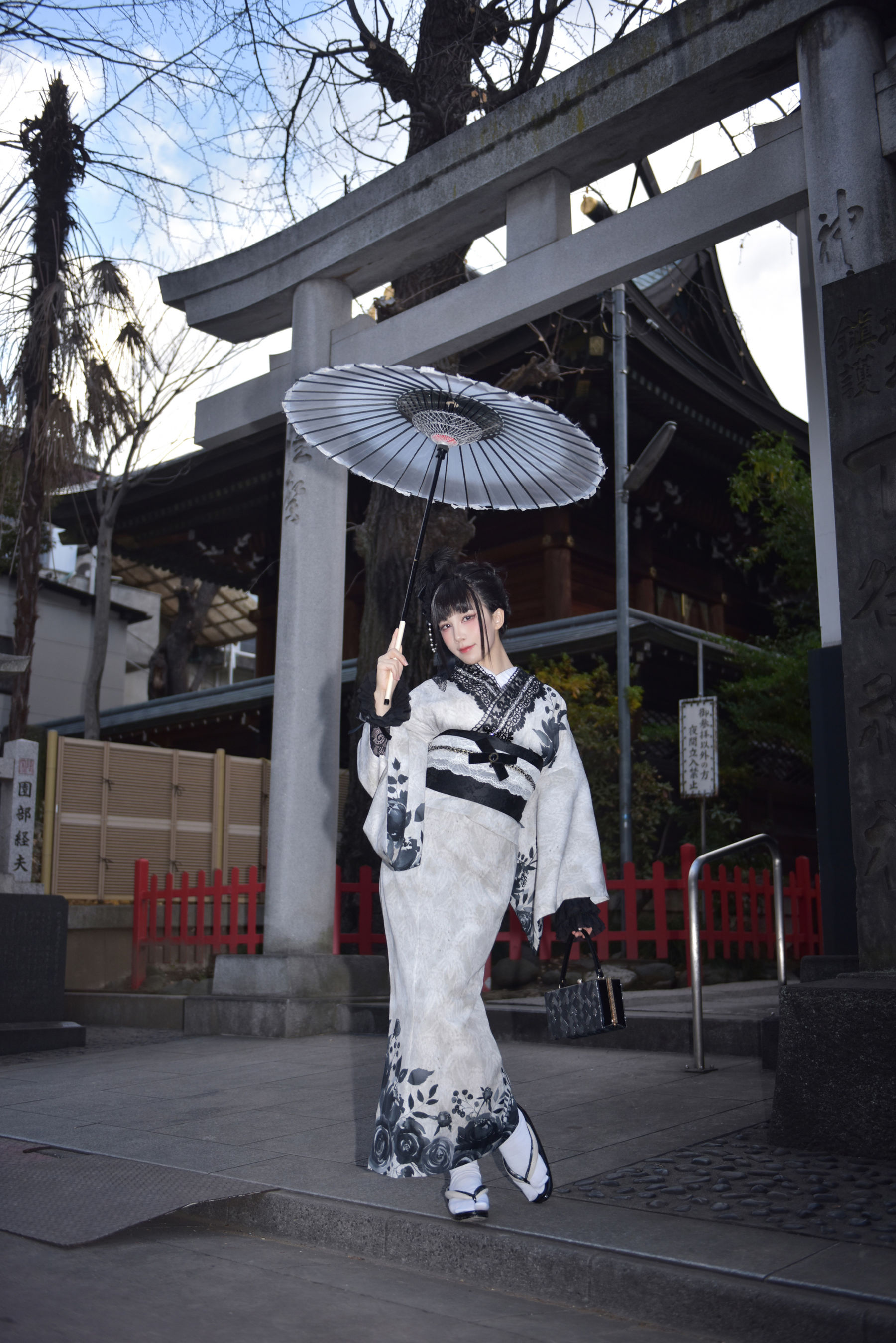 动漫博主 水淼aqua - Black Lace Kimono&Lingerie/(69P)