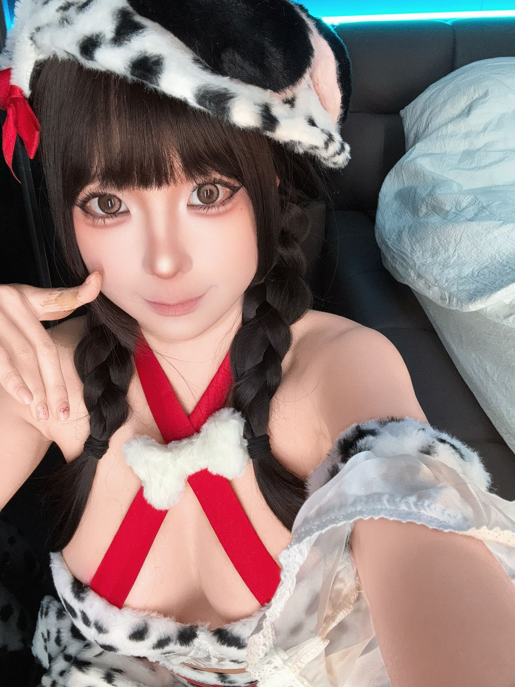 动漫博主 蠢沫沫 - 2025.02 自拍集 - ①/(32P)