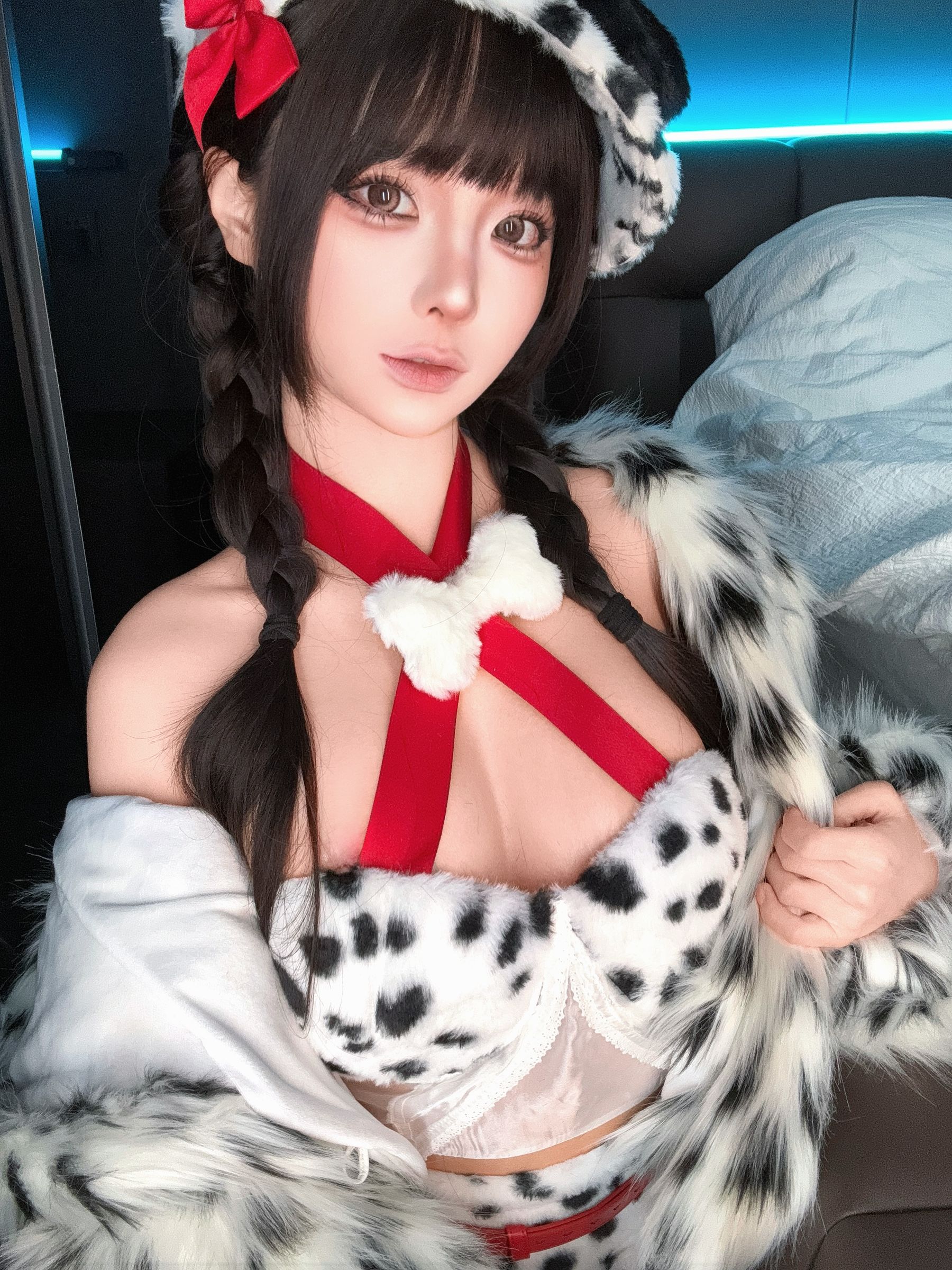 动漫博主 蠢沫沫 - 2025.02 自拍集 - ①/(32P)