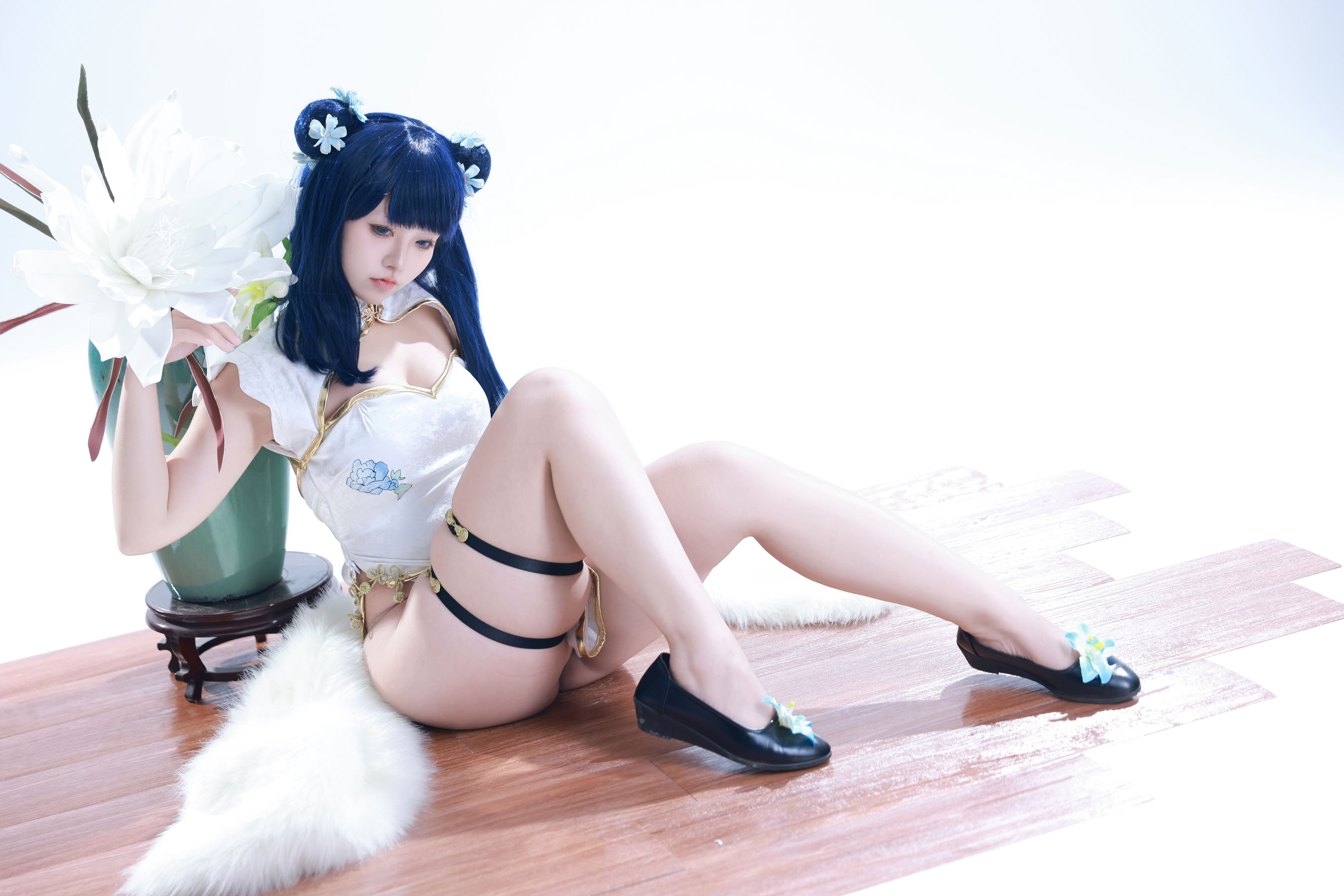 动漫博主 G44不会受伤 - 宝多六花旗袍/(34P)