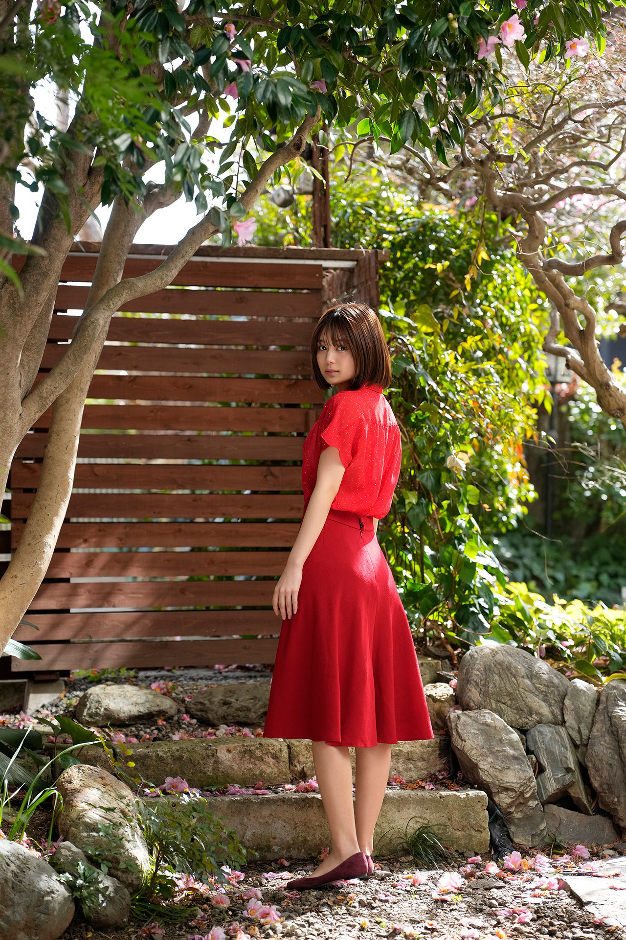 北野瑠華 - 恥じらうカラダ/(84P)