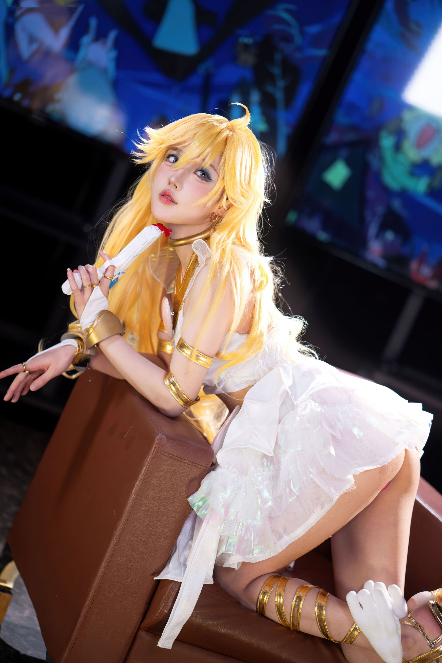 动漫博主 阿包也是兔娘&苏苏苏Sofia - 吊带袜天使/(33P)