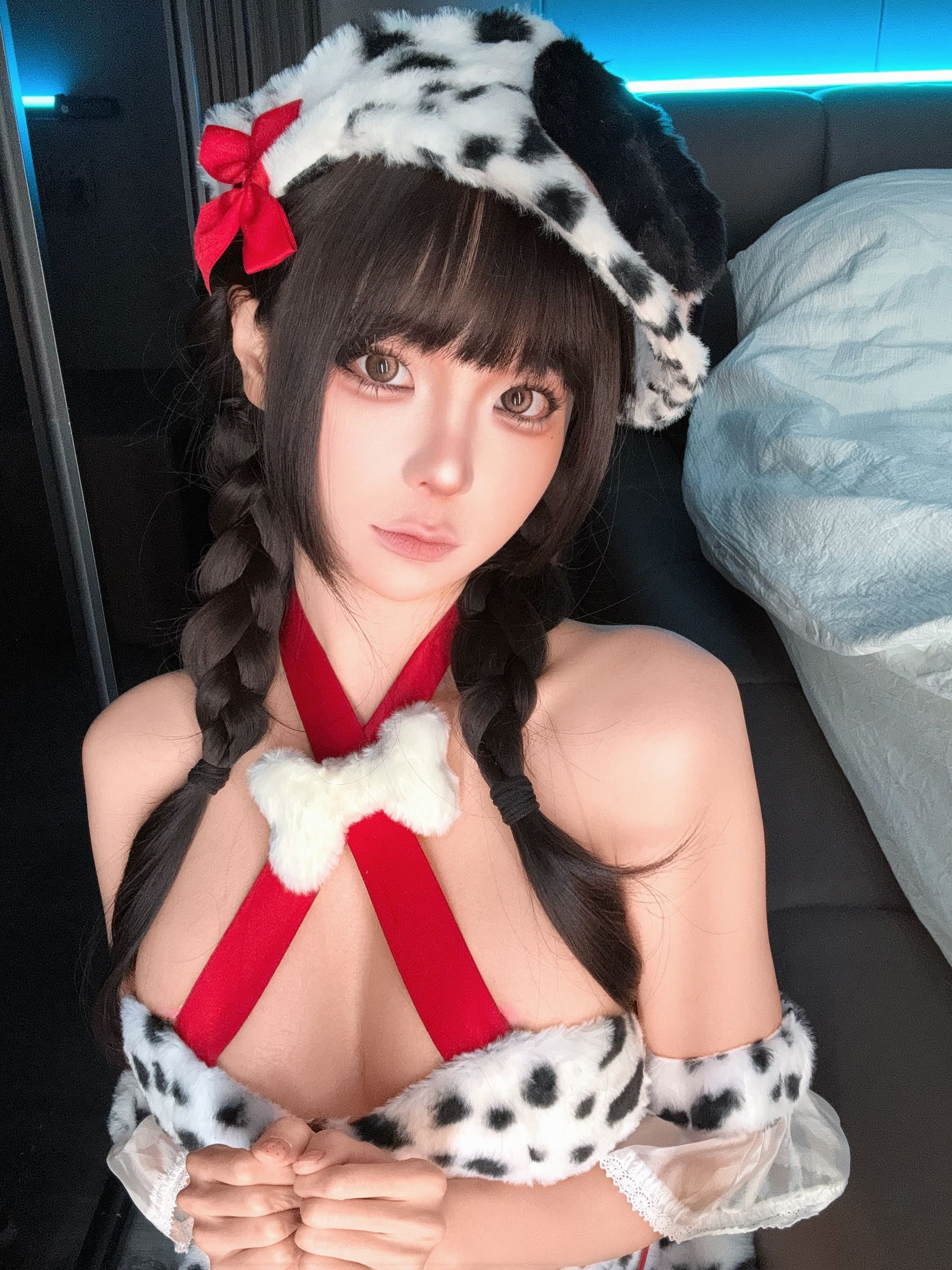 动漫博主 蠢沫沫 - 2025.02 自拍集 - ①/(32P)