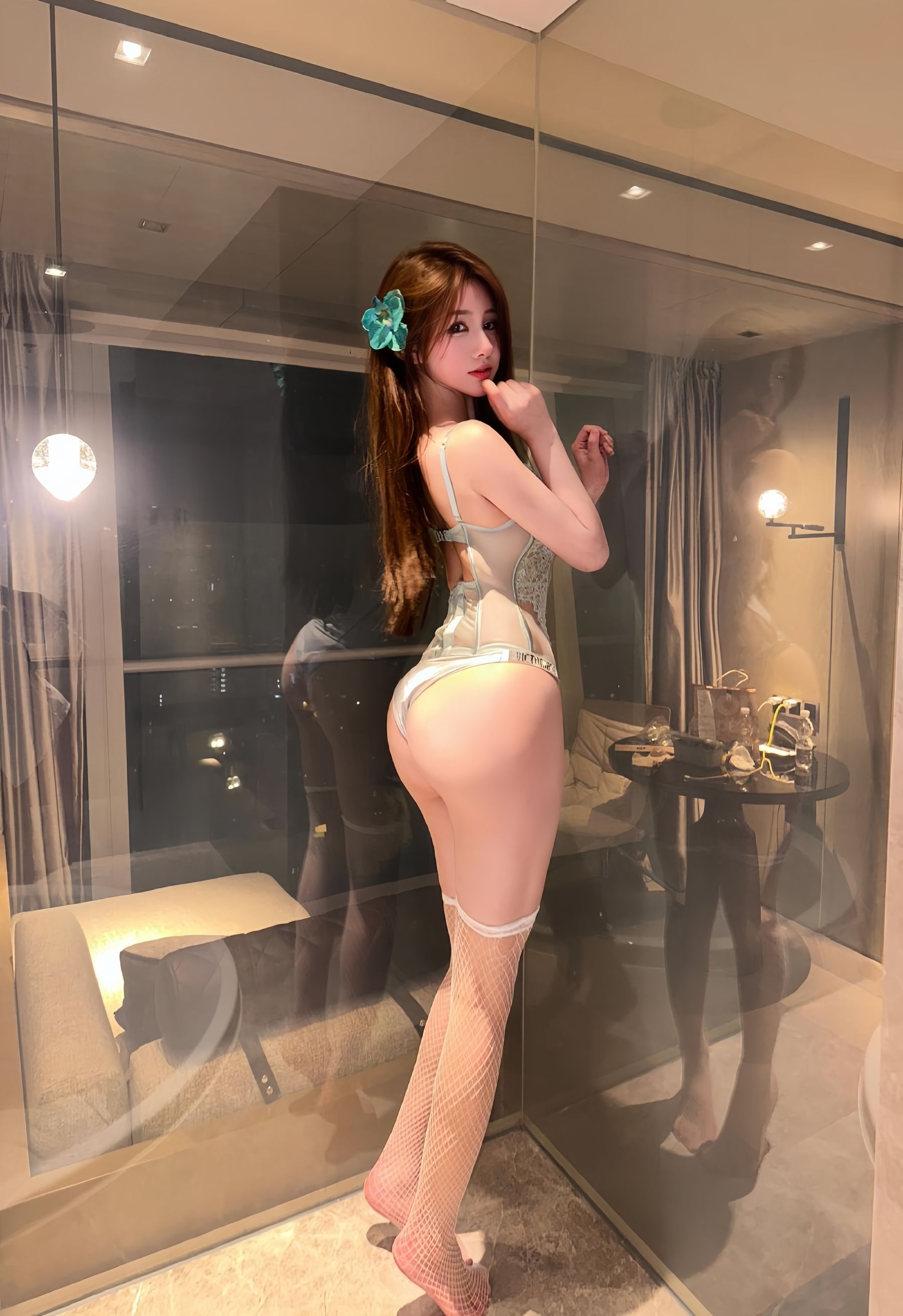 奔跑的晶骡儿 - 性感情趣蕾丝/(24P)