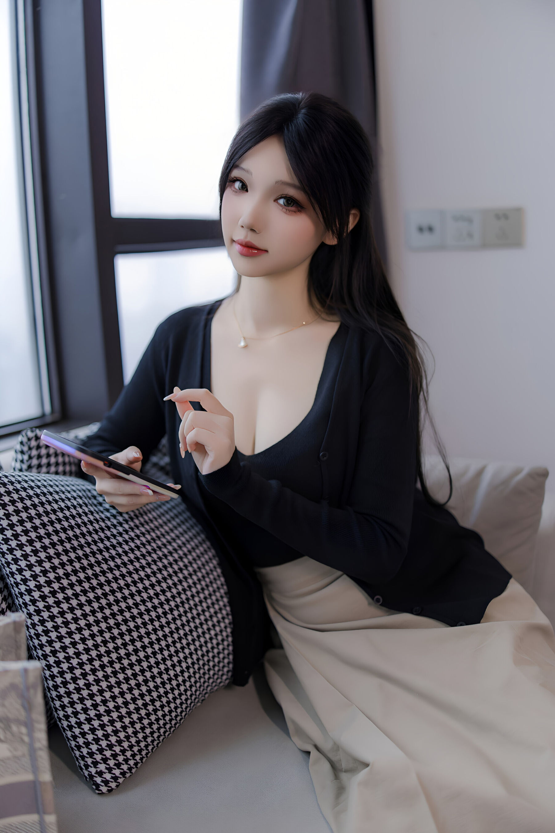 动漫博主 雪晴Astra - OL大姐姐/(86P)